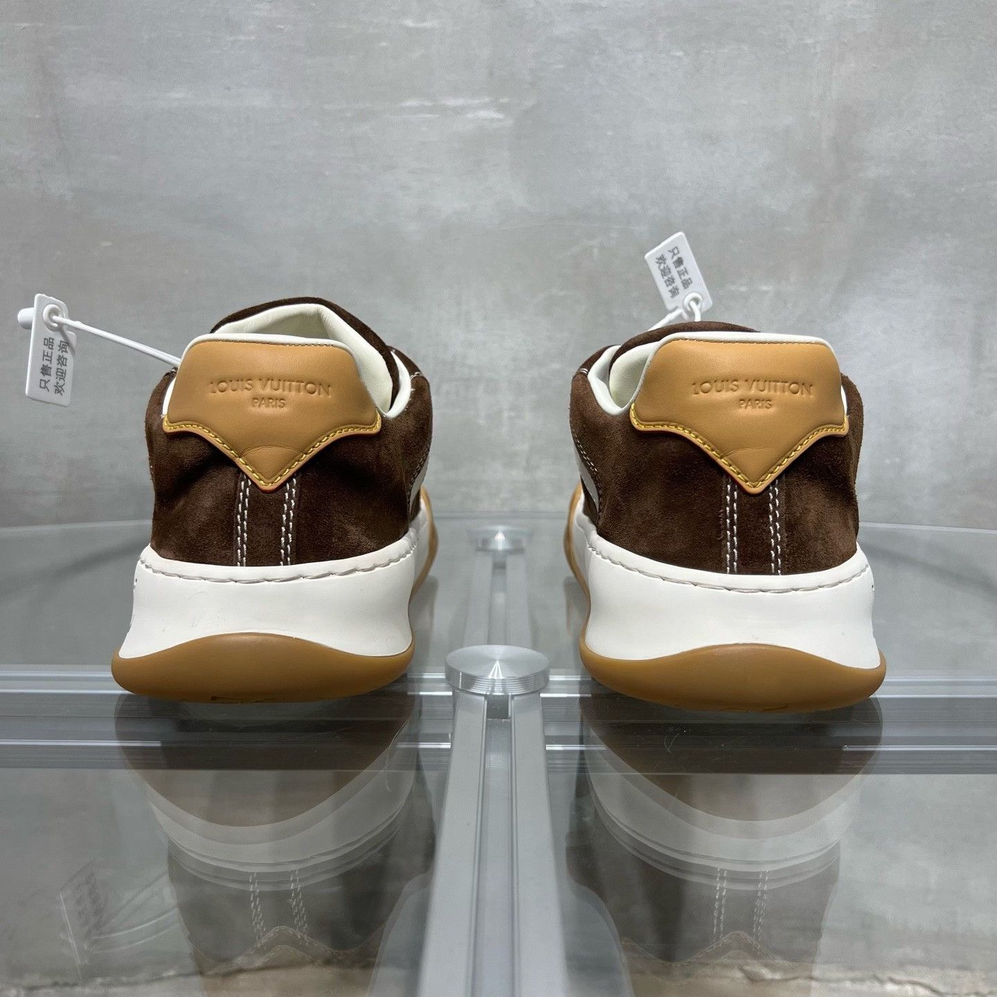 Louis Vuitton Louis Vuitton Brown Lowtop Sneakers 7 Men Size US 7 / EU 40 - 6 Thumbnail
