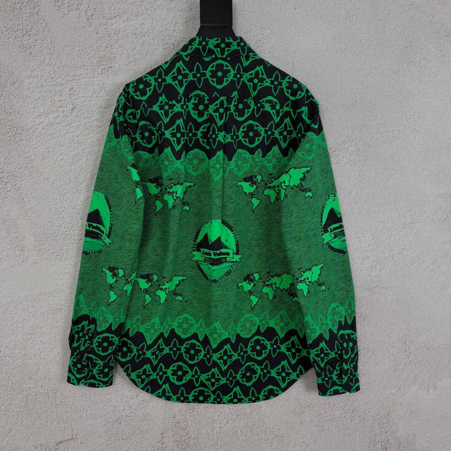 Louis Vuitton Louis Vuitton Green Shirt xs Men Size US XS / EU 42 / 0 - 2 Thumbnail
