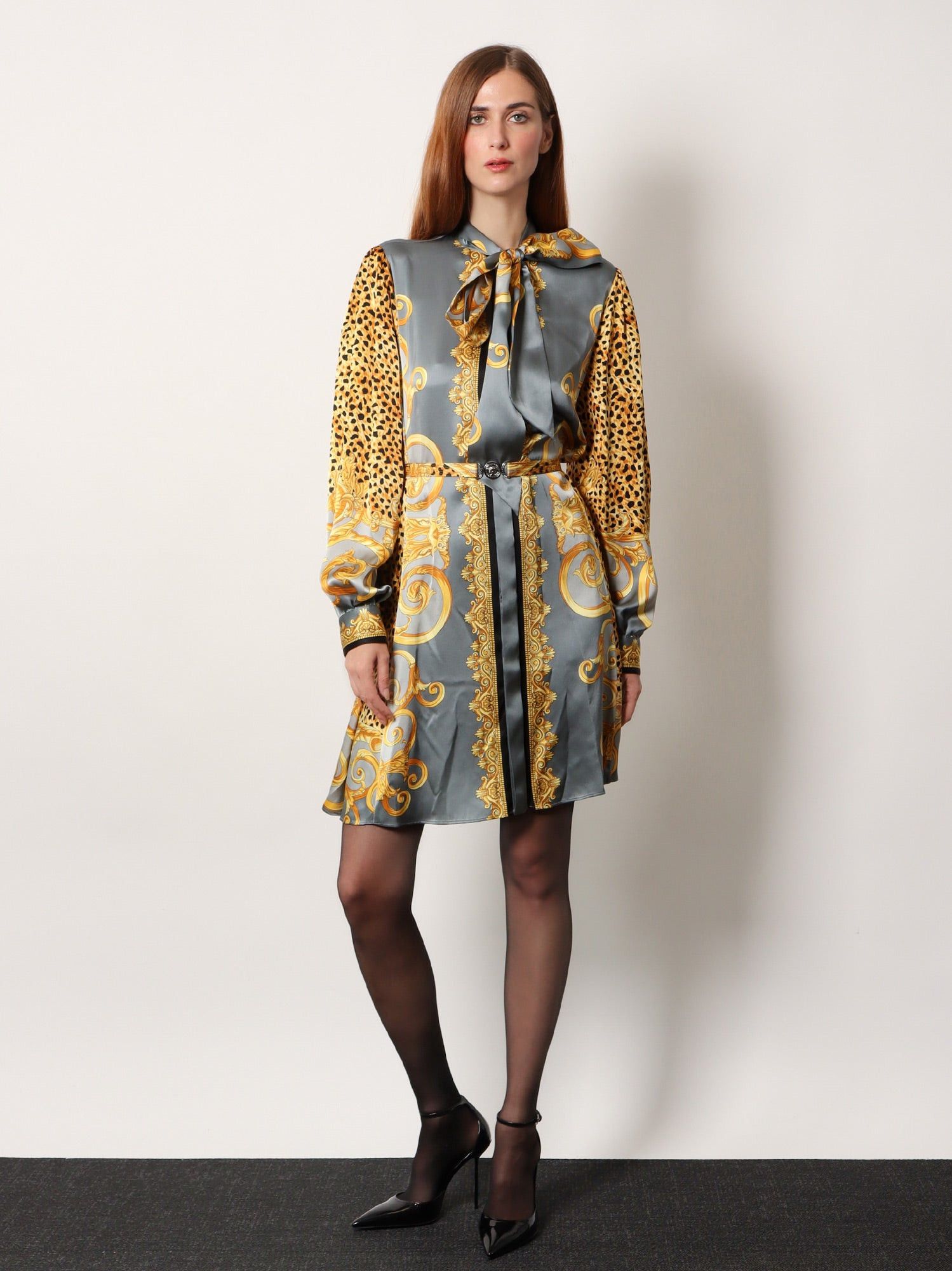 Versace Silk Chemisier/Dress Size M / US 6-8 / IT 42-44 - 4 Thumbnail