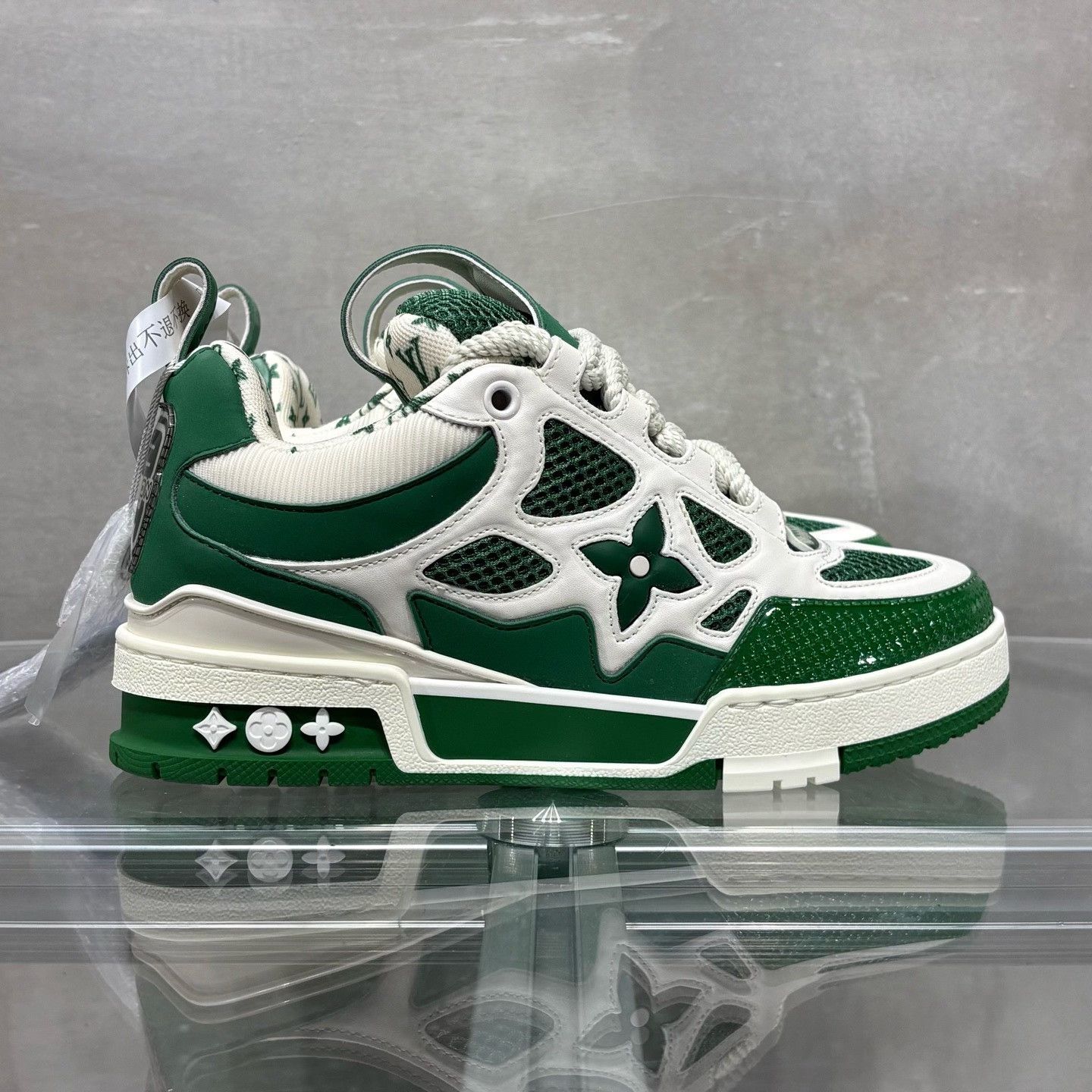 Louis Vuitton Louis Vuitton Skate Green Lowtop Sneakers it_36-5 Women Size US 6.5 / IT 36.5 - 4 Thumbnail