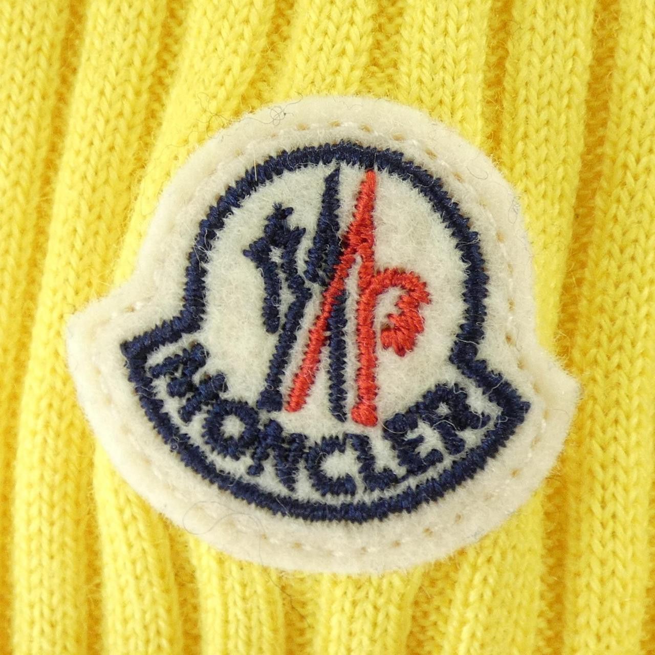 Moncler Moncler Moncler Knitwear Textile Tops 10939F00001 DUTY FREE for USA Size ONE SIZE - 7 Thumbnail
