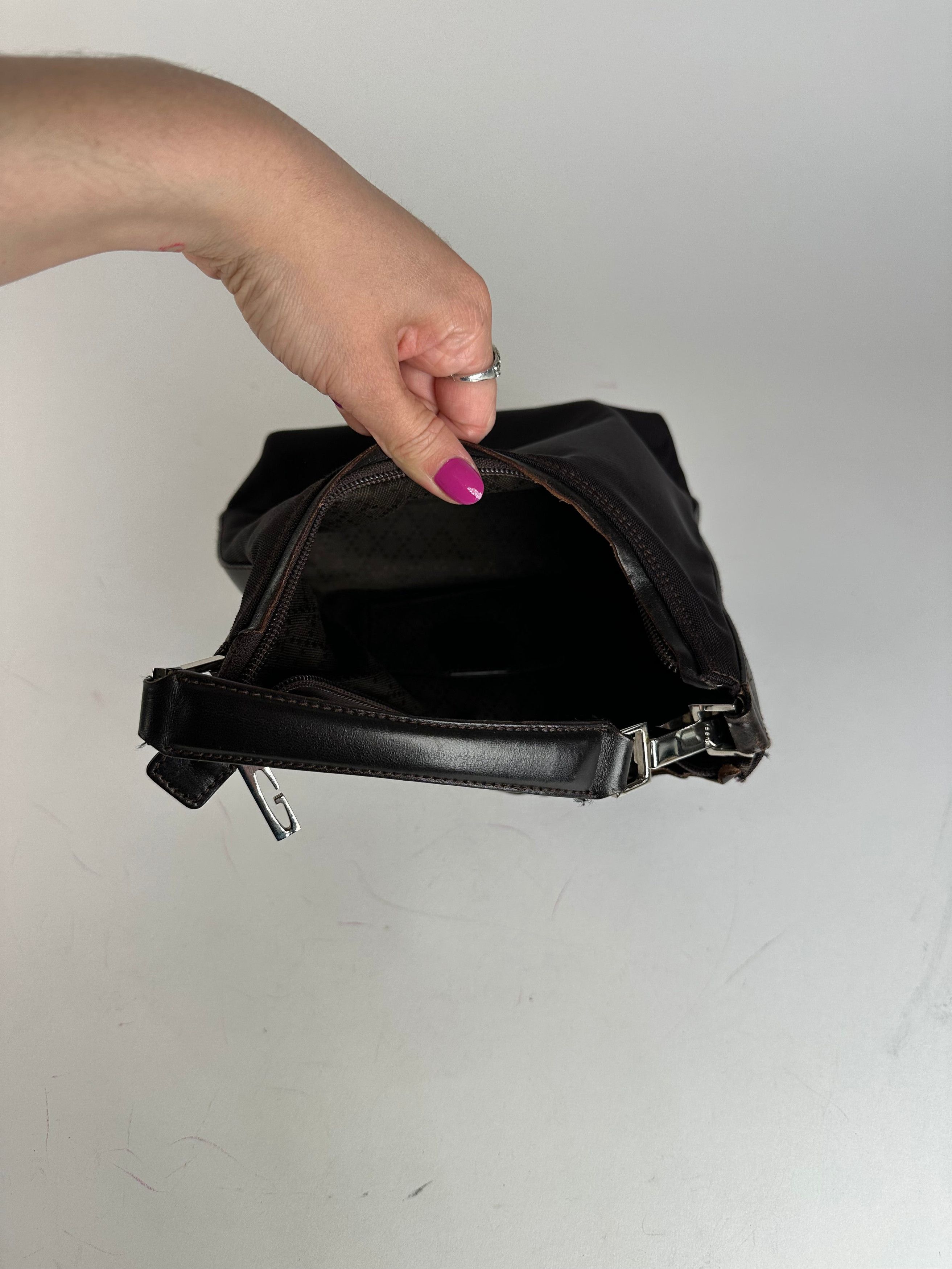 Gucci Vintage Hobo Bag Dark Brown / Black Size ONE SIZE - 9 Thumbnail