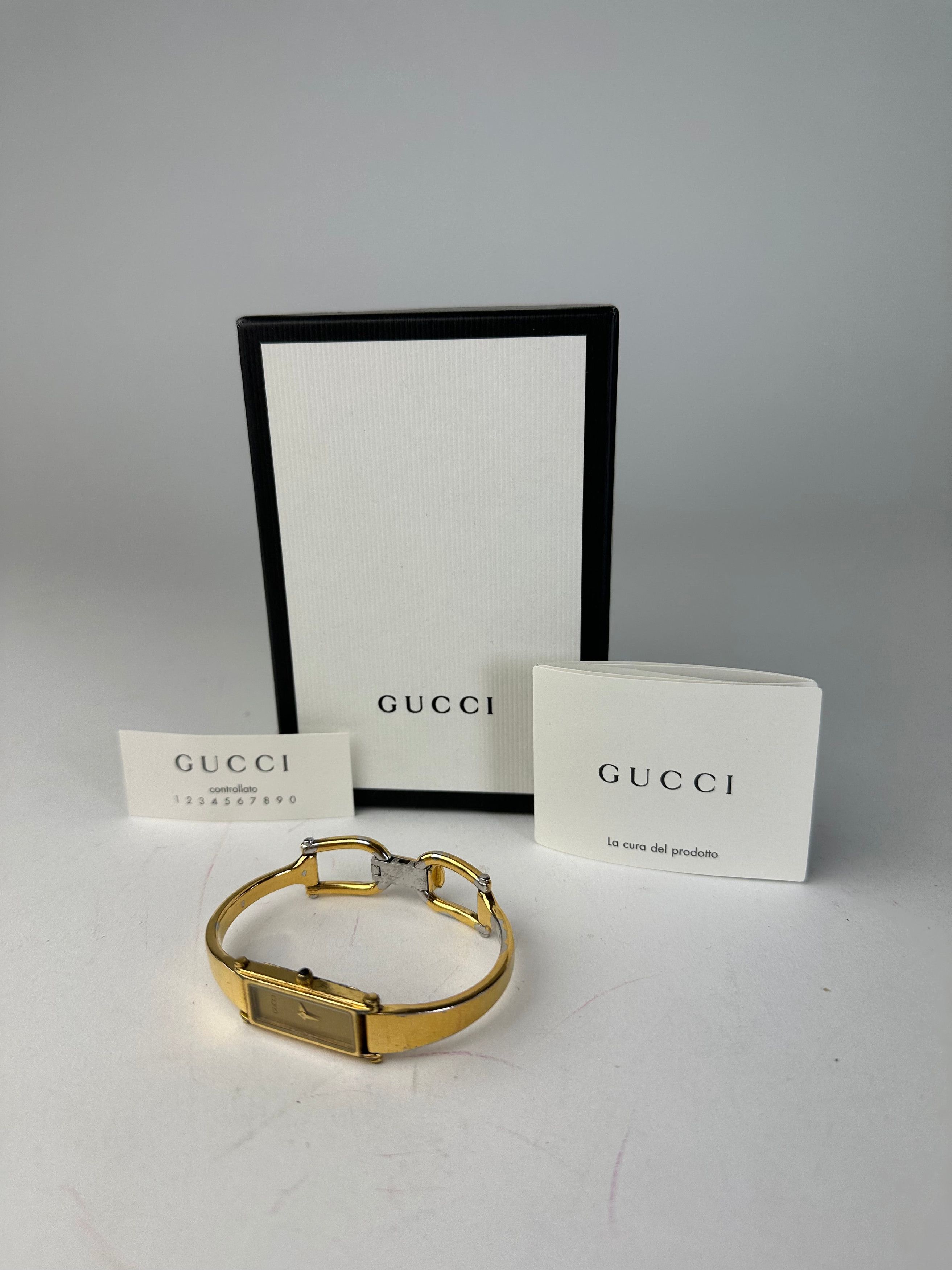 Gucci Vintage Gold Plated Horsebit Quartz Watch Golden Size ONE SIZE - 4 Thumbnail