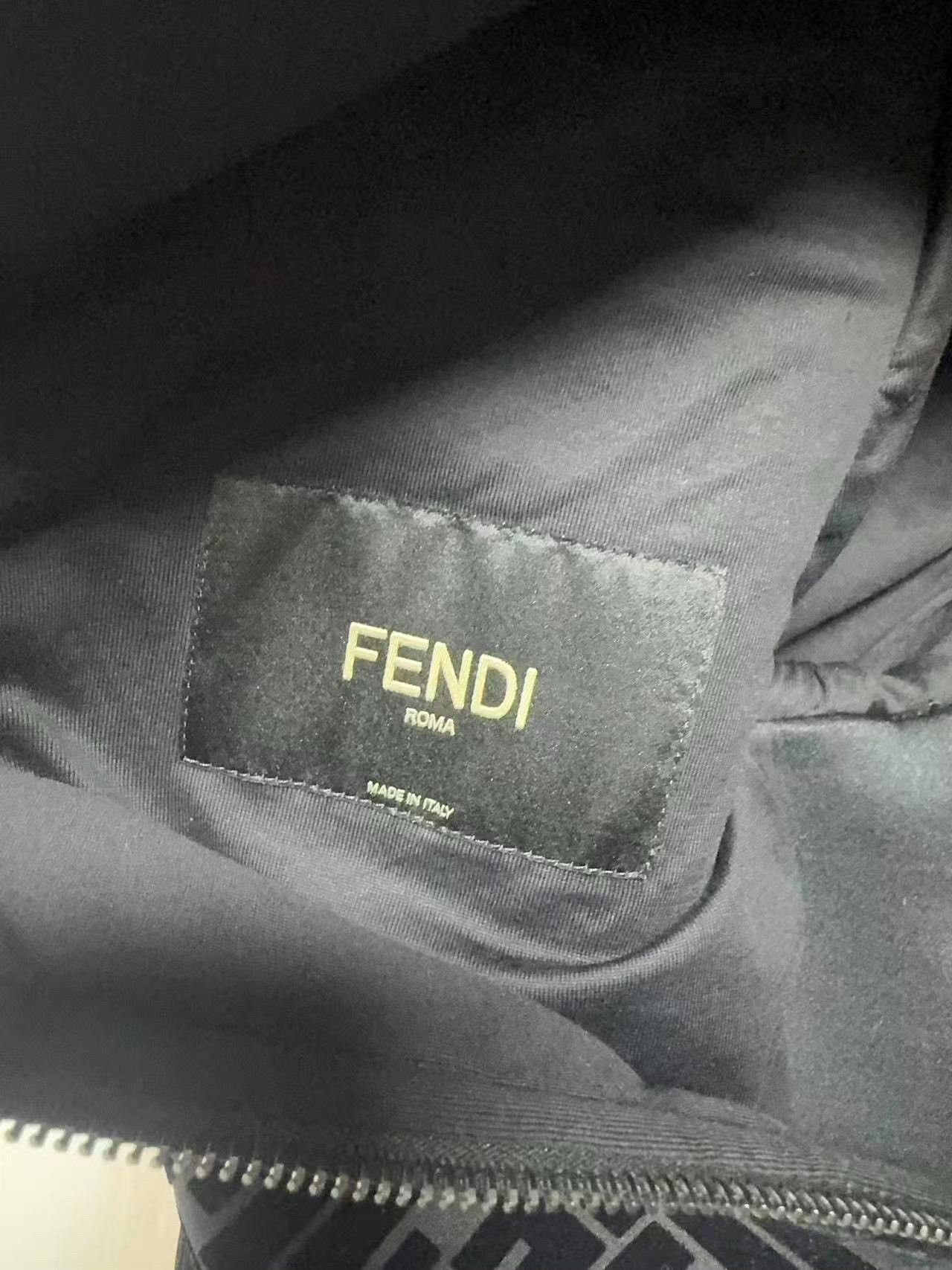 Fendi Fendi Light Jacket xxl Men Size US XXL / EU 58 / 5 - 3 Thumbnail