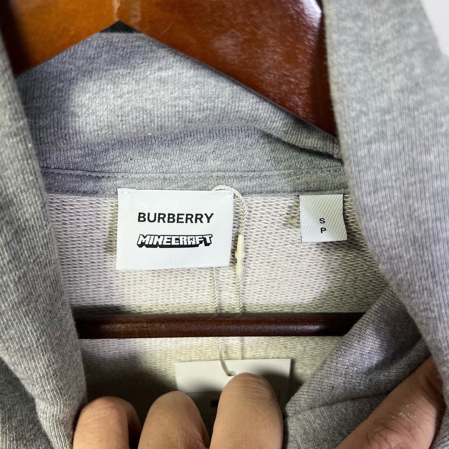 Burberry Burberry Hoodie s Men Size US S / EU 44-46 / 1 - 3 Thumbnail
