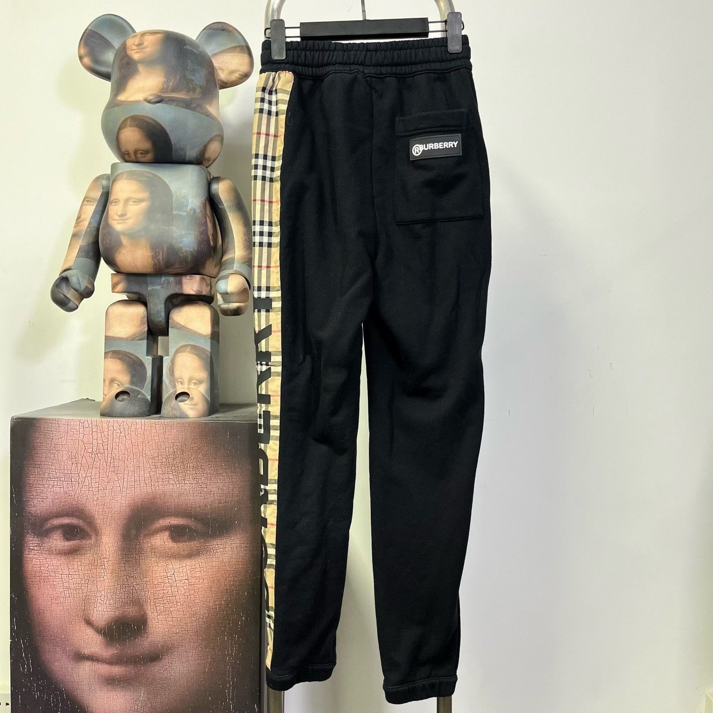Burberry Burberry Patchwork Plaid Pants us_2 Women Size 26" / US 2 / IT 38 - 2 Thumbnail
