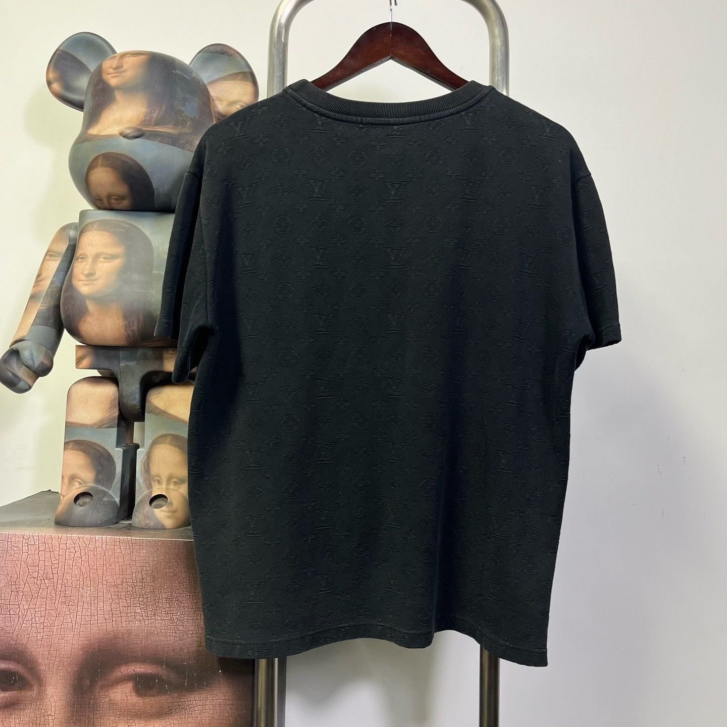 Louis Vuitton Louis Vuitton Black T-Shirt l Men Size US L / EU 52-54 / 3 - 2 Thumbnail