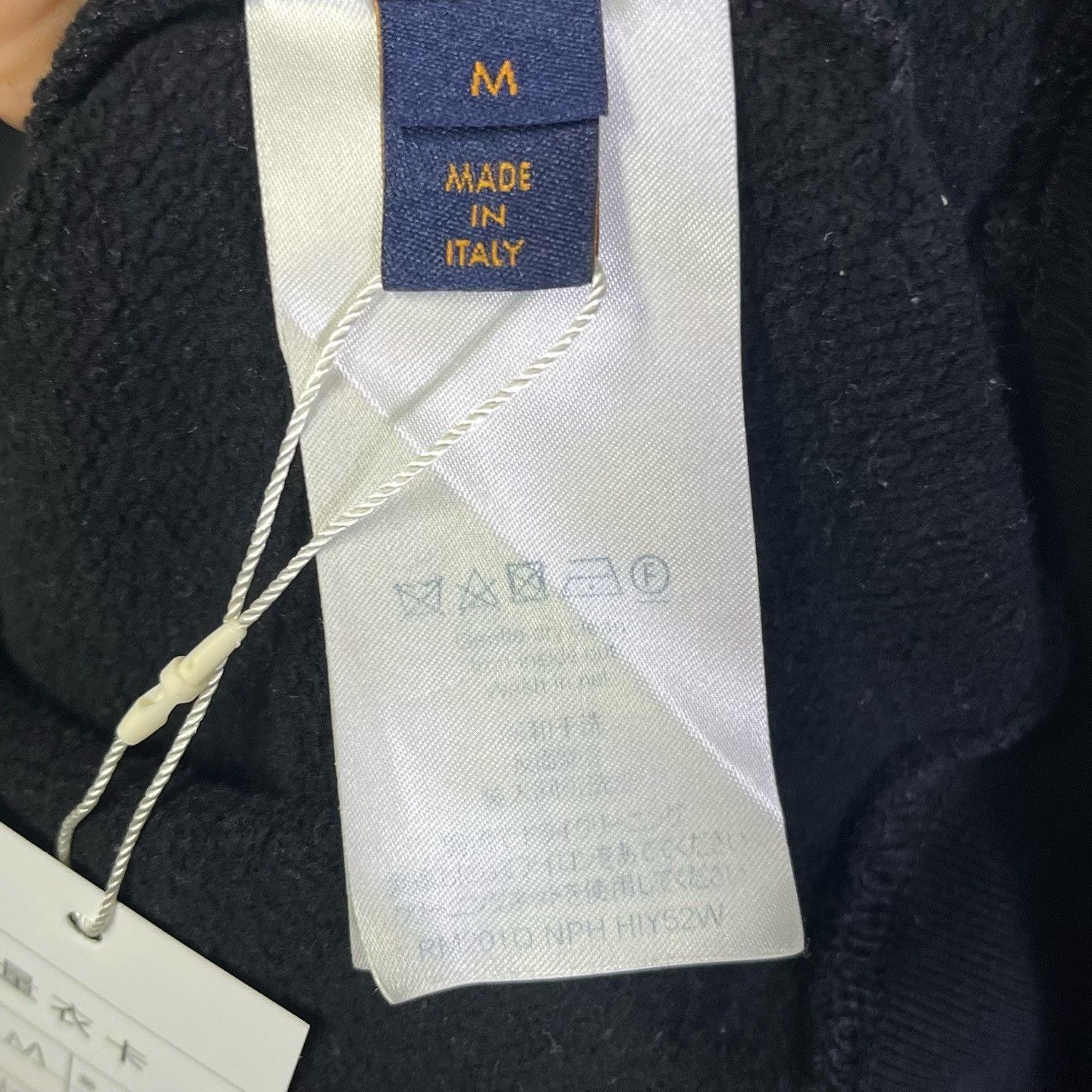 Louis Vuitton Louis Vuitton Hoodie m Men Size US M / EU 48-50 / 2 - 4 Thumbnail