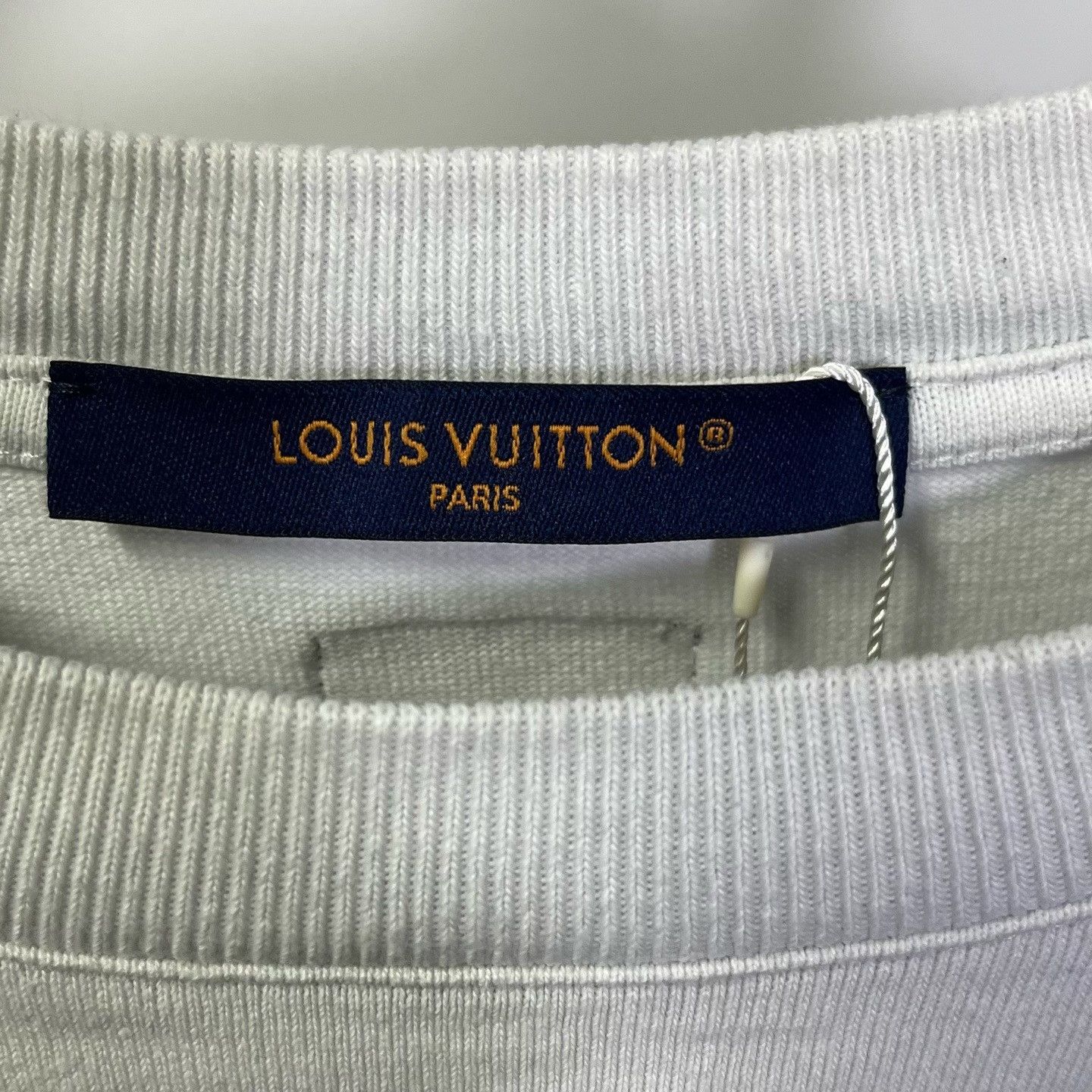 Louis Vuitton Louis Vuitton T-Shirt m Men Size US M / EU 48-50 / 2 - 3 Thumbnail