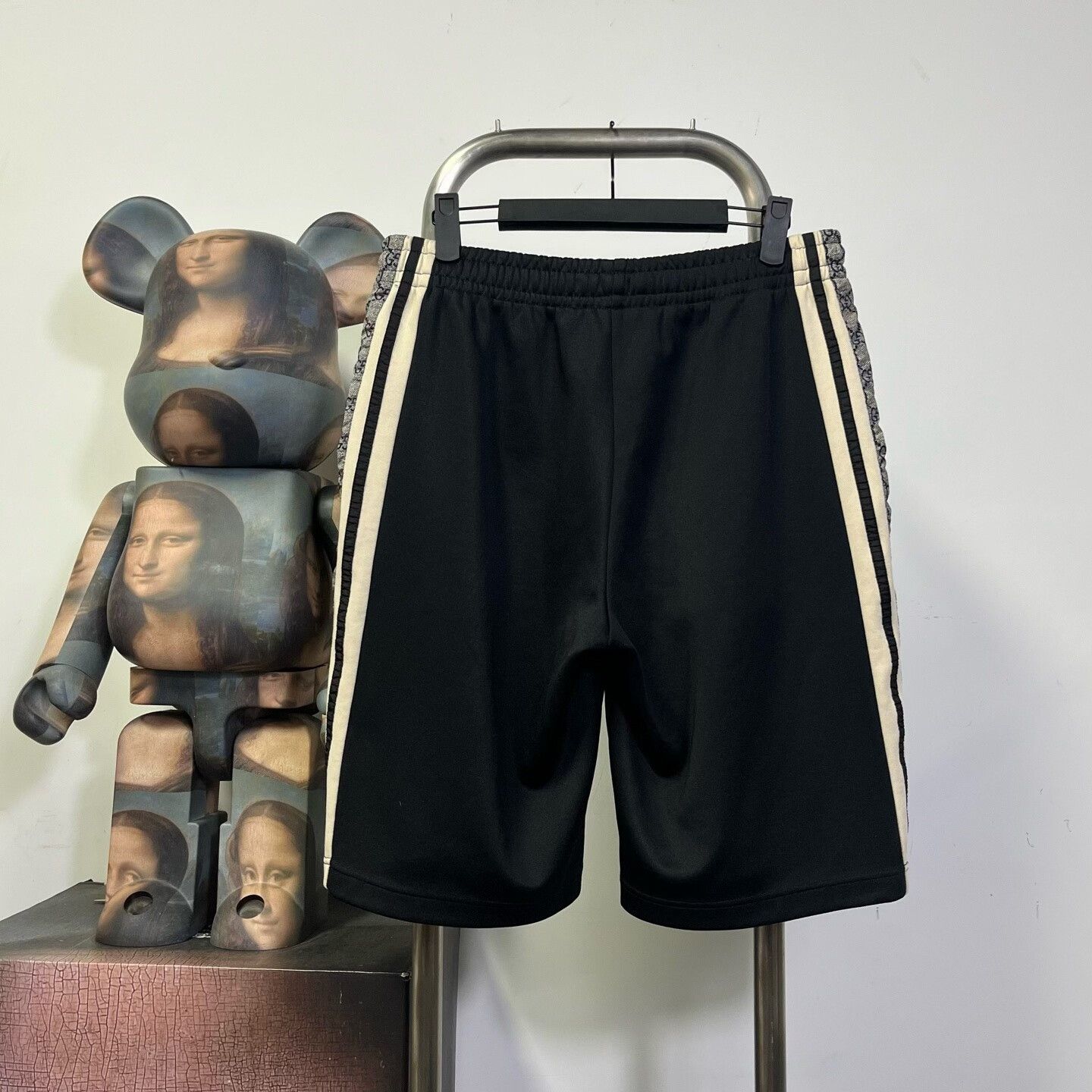 Gucci Gucci Animal Print Shorts 30 Men Size US 30 / EU 46 - 2 Thumbnail