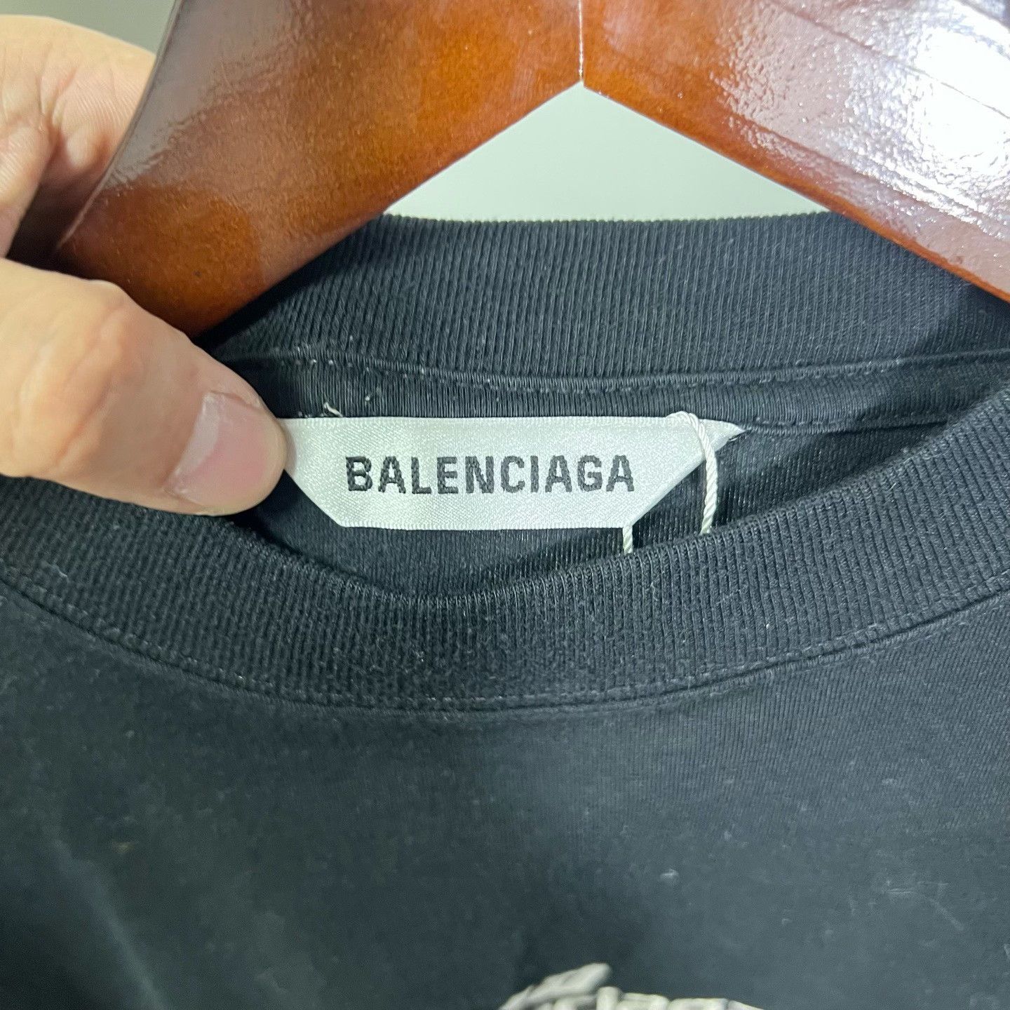 Balenciaga Balenciaga Football Embroidered T-Shirt xs Men Size US XS / EU 42 / 0 - 3 Thumbnail