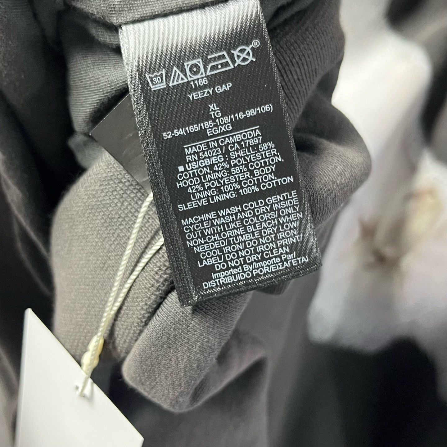 Balenciaga Balenciaga Collab Hoodie XL Women Size XL / US 12-14 / IT 48-50 - 4 Thumbnail