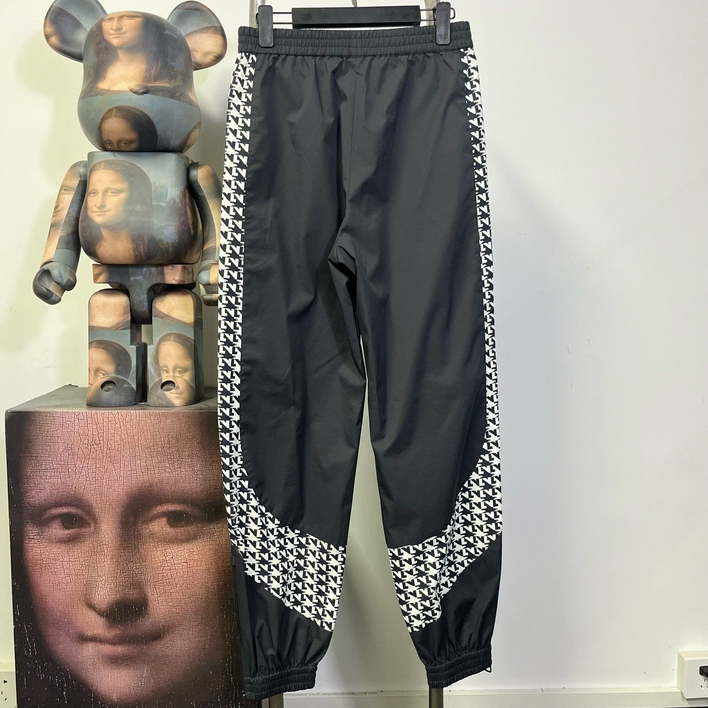 Louis Vuitton Louis Vuitton Casual Pants 30 Men Size US 30 / EU 46 - 2 Thumbnail