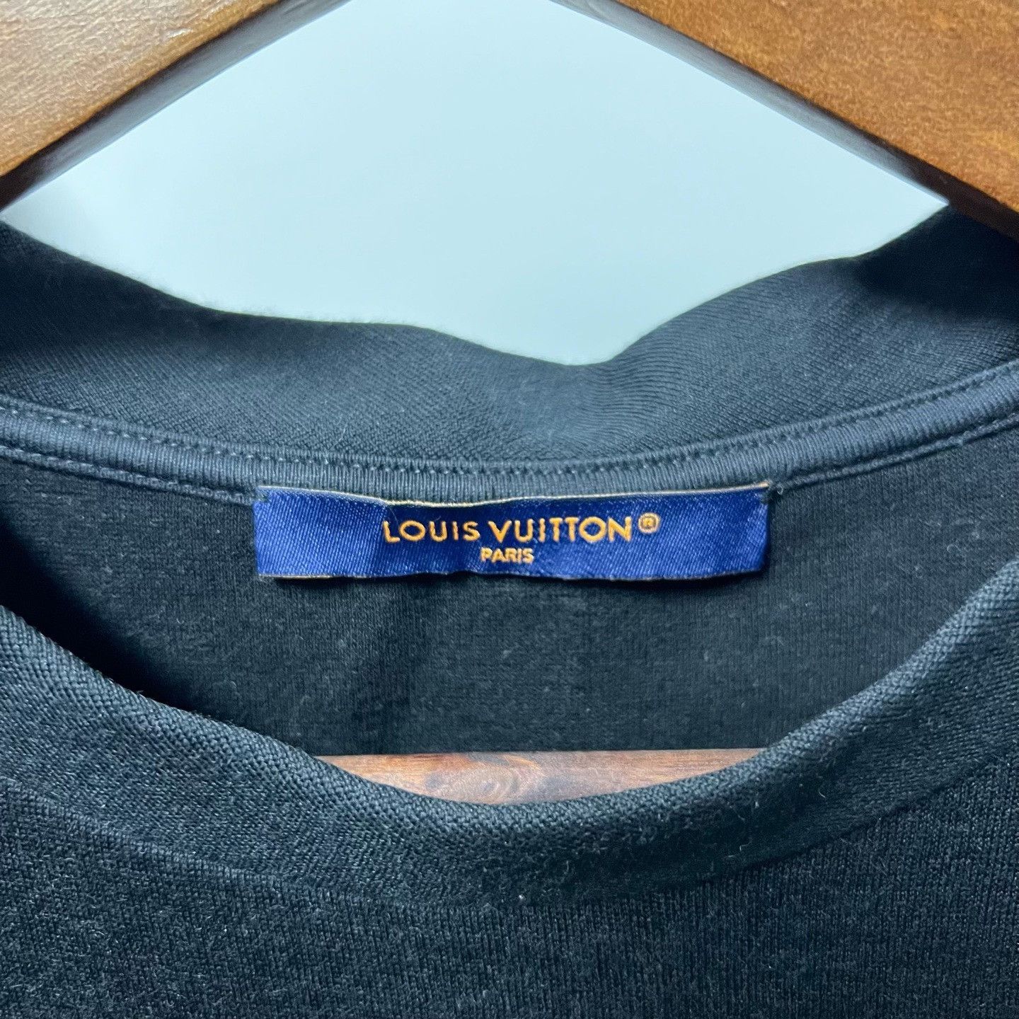 Louis Vuitton Louis Vuitton Retro Black T-Shirt s Men Size US S / EU 44-46 / 1 - 3 Thumbnail