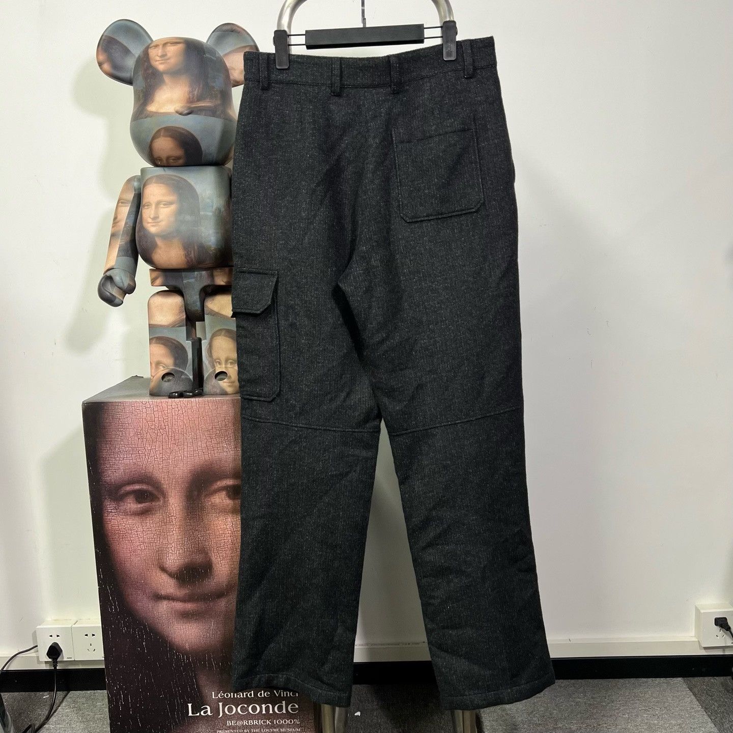 Louis Vuitton Louis Vuitton Retro Wool Casual Pants 36 Men Size US 36 / EU 52 - 2 Thumbnail