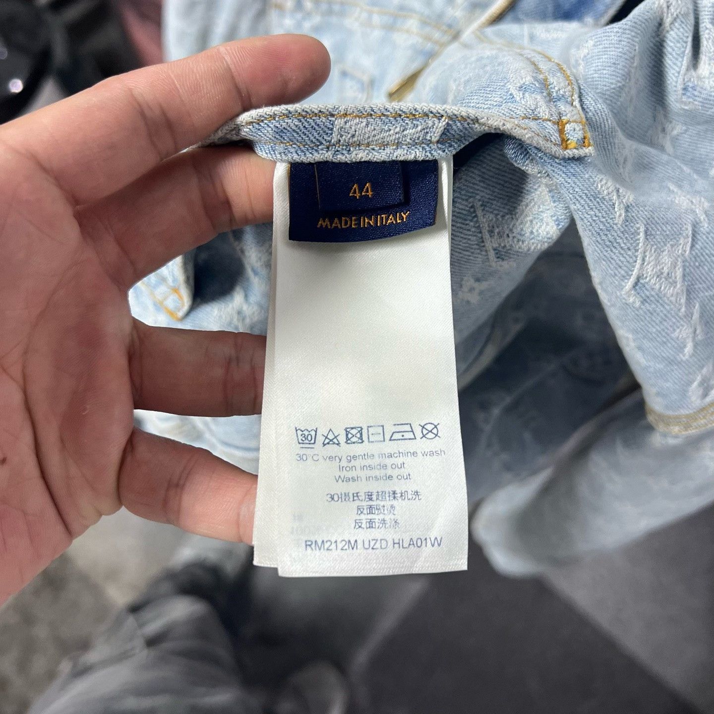Louis Vuitton Louis Vuitton Light Jacket m Men Size US M / EU 48-50 / 2 - 4 Thumbnail