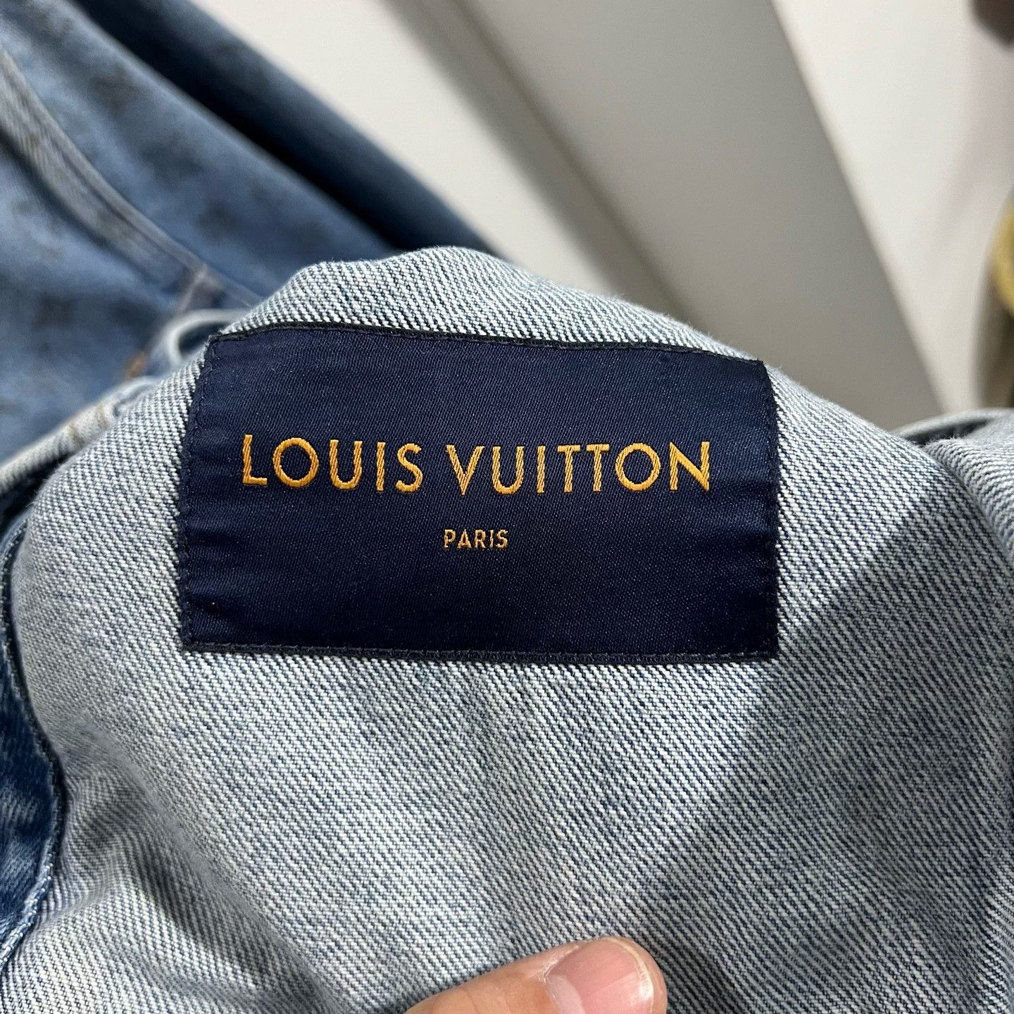 Louis Vuitton Louis Vuitton Denim Gradient Multi Light Jacket xl Men Size US XL / EU 56 / 4 - 3 Thumbnail
