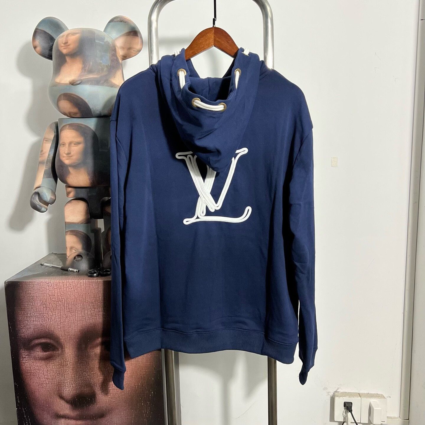 Louis Vuitton Louis Vuitton Hoodie s Men Size US S / EU 44-46 / 1 - 2 Thumbnail