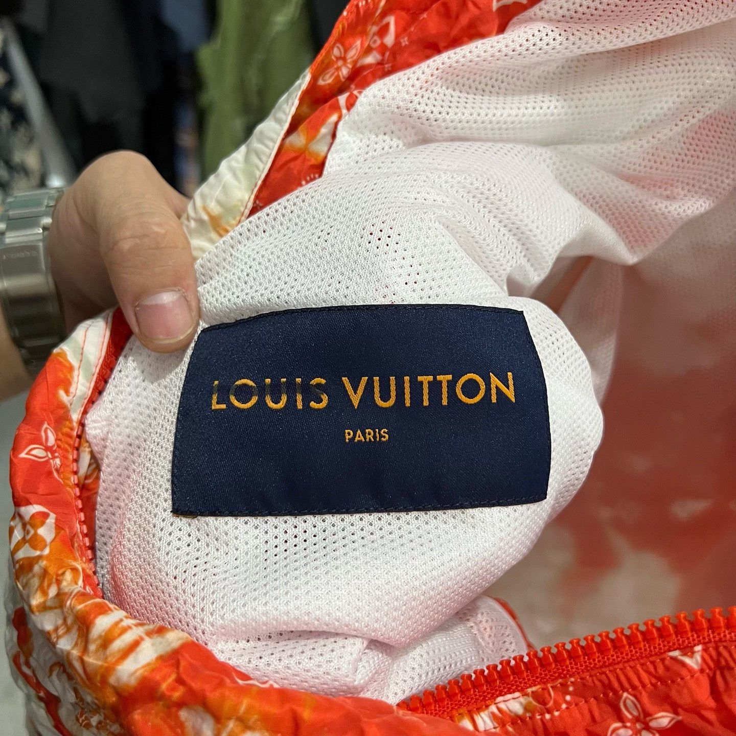 Louis Vuitton Louis Vuitton Paisley Light Jacket s Men Size US S / EU 44-46 / 1 - 3 Thumbnail