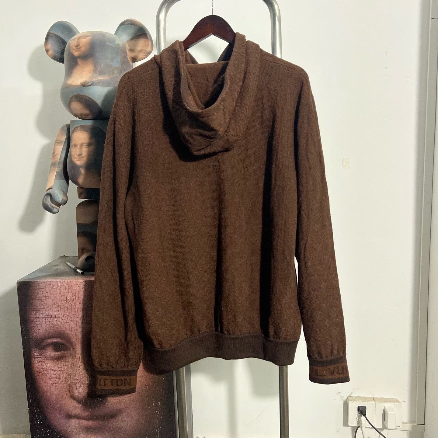 Louis Vuitton Louis Vuitton Brown Hoodie l Men Size US L / EU 52-54 / 3 - 2 Thumbnail