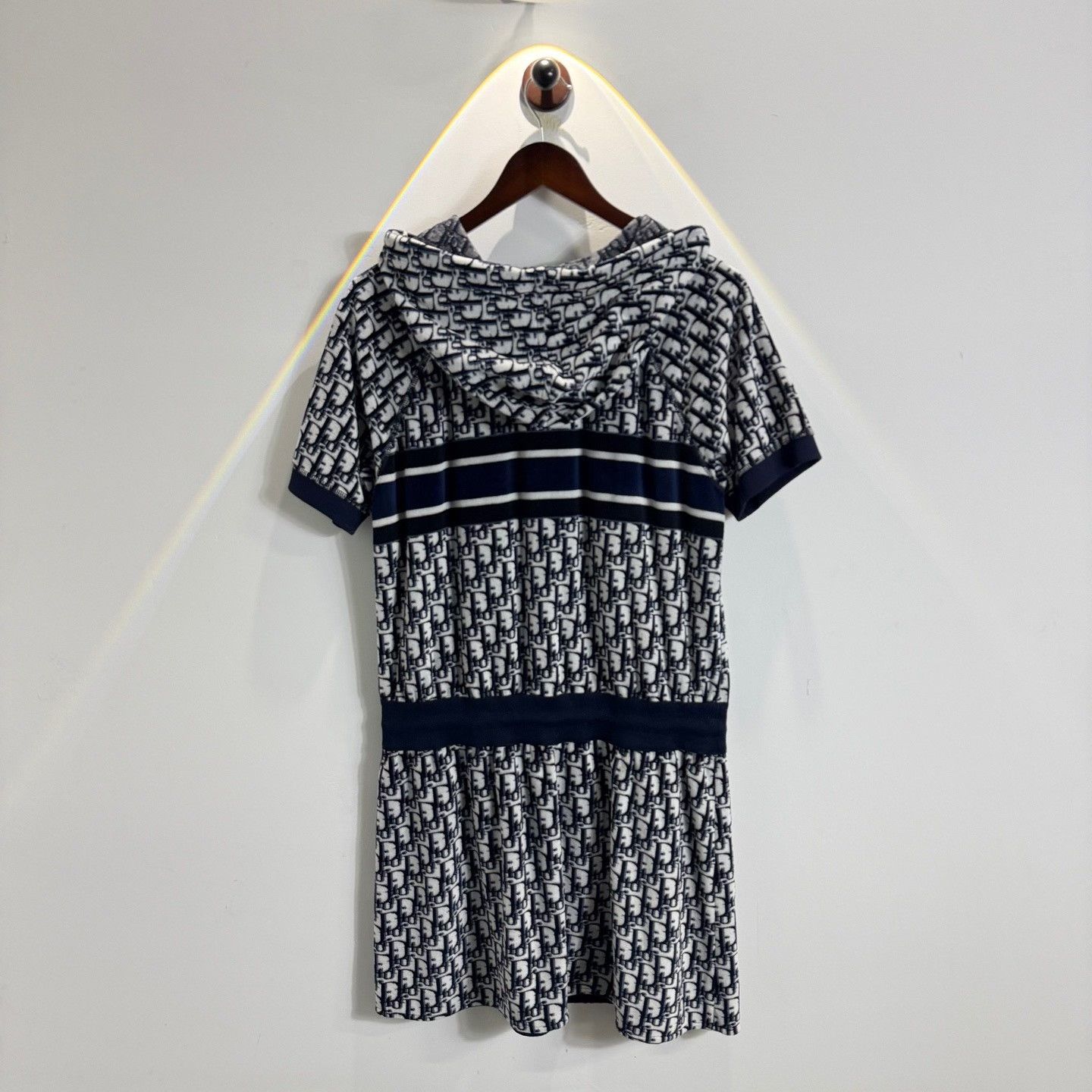 Dior Dior Cropped T-Shirt L Women Size L / US 10 / IT 46 - 2 Thumbnail