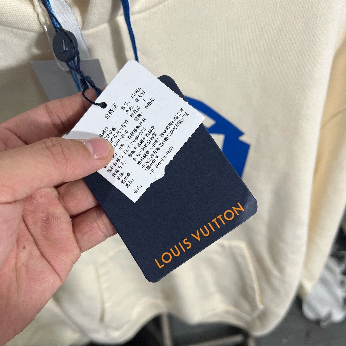 Louis Vuitton Louis Vuitton Printed Hoodie l Men Size US L / EU 52-54 / 3 - 5 Thumbnail