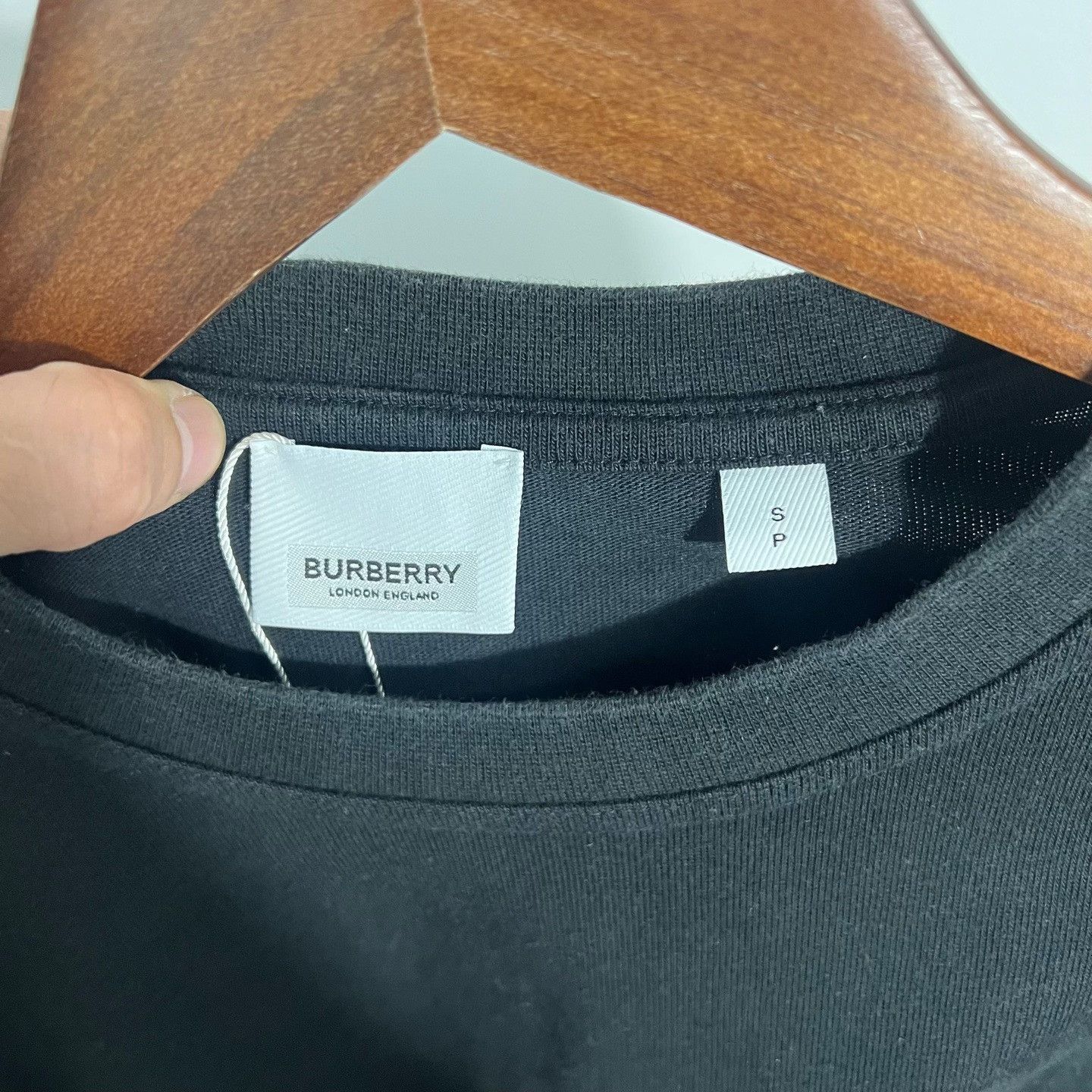 Burberry Burberry Retro T-Shirt s Men Size US S / EU 44-46 / 1 - 3 Thumbnail