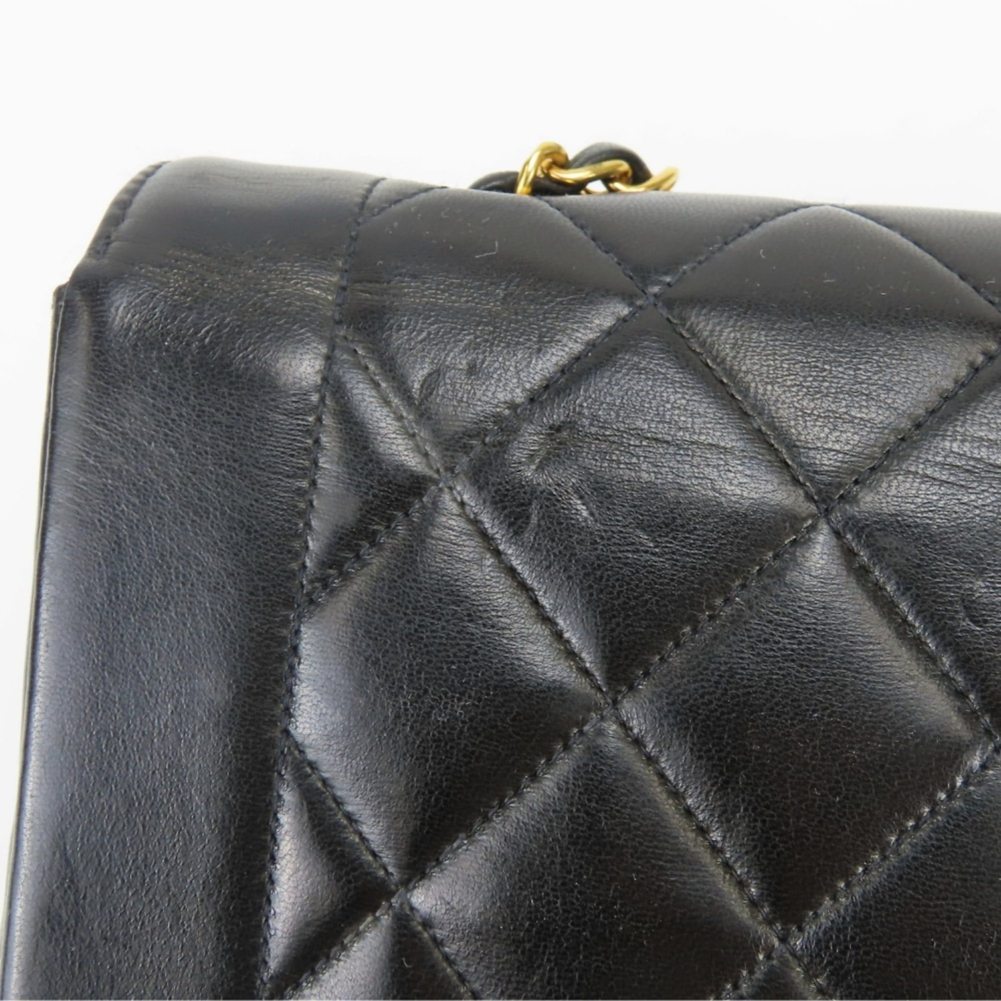 Chanel Chanel Diana Shoulder Bag, Lambskin, Black, Gold Hardware, Coco Mark, Chain, Women's. Size ONE SIZE - 16 Thumbnail