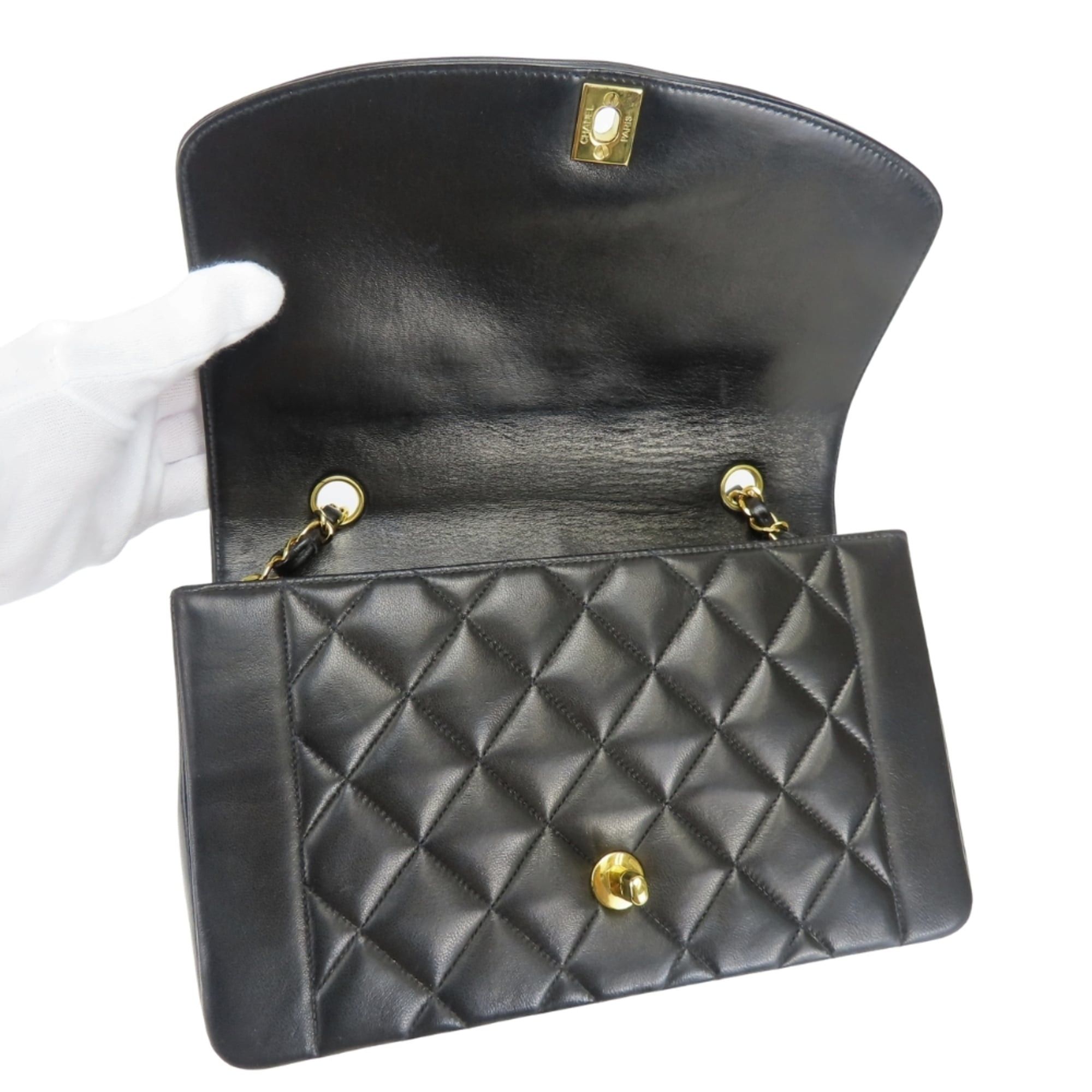 Chanel Chanel Diana Shoulder Bag, Lambskin, Black, Gold Hardware, Coco Mark, Chain, Women's. Size ONE SIZE - 18 Thumbnail