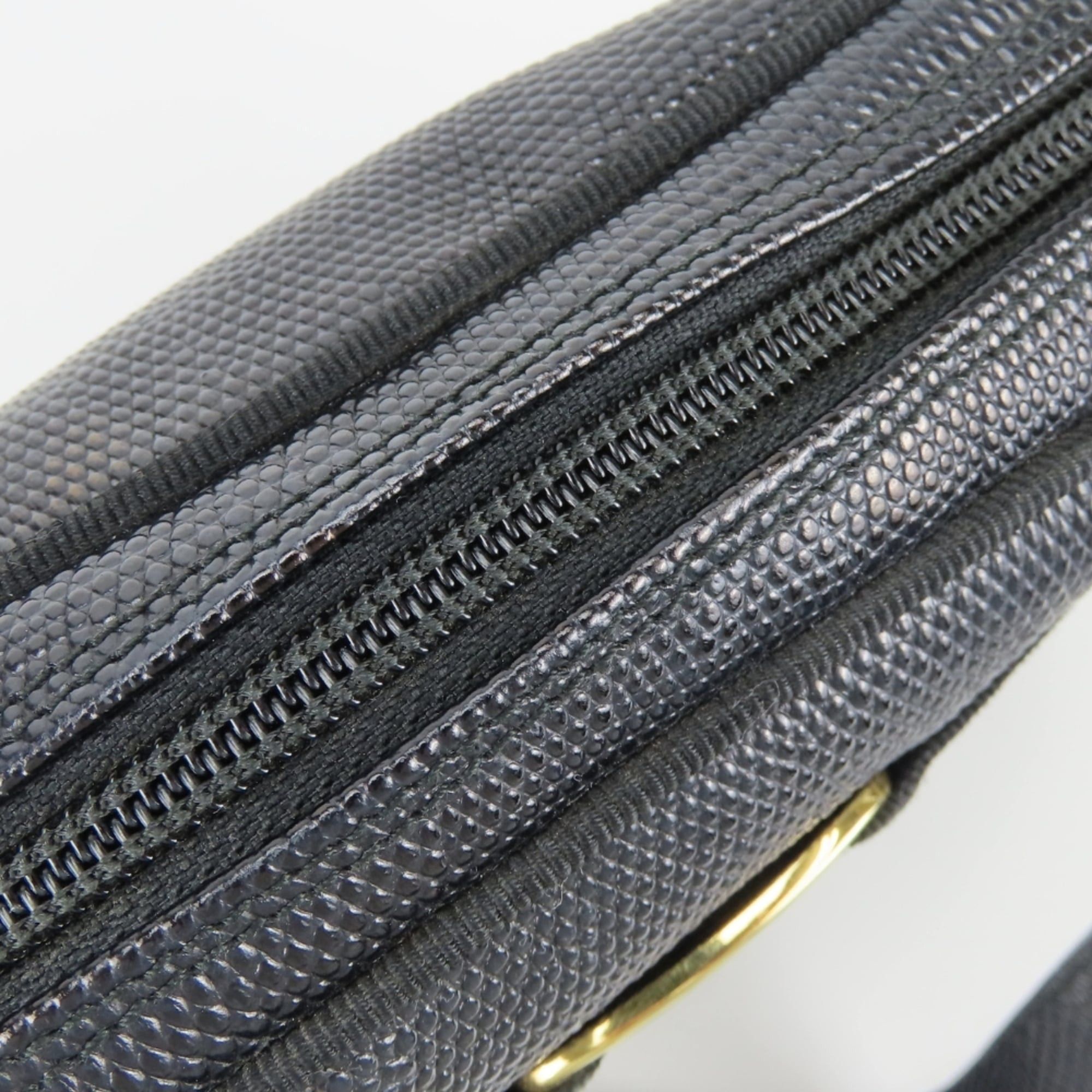 Salvatore Ferragamo Salvatore Ferragamo Shoulder Bag Vara D213096 Embossed Leather Black Gold Hardware Women's Size ONE SIZE - 17 Thumbnail