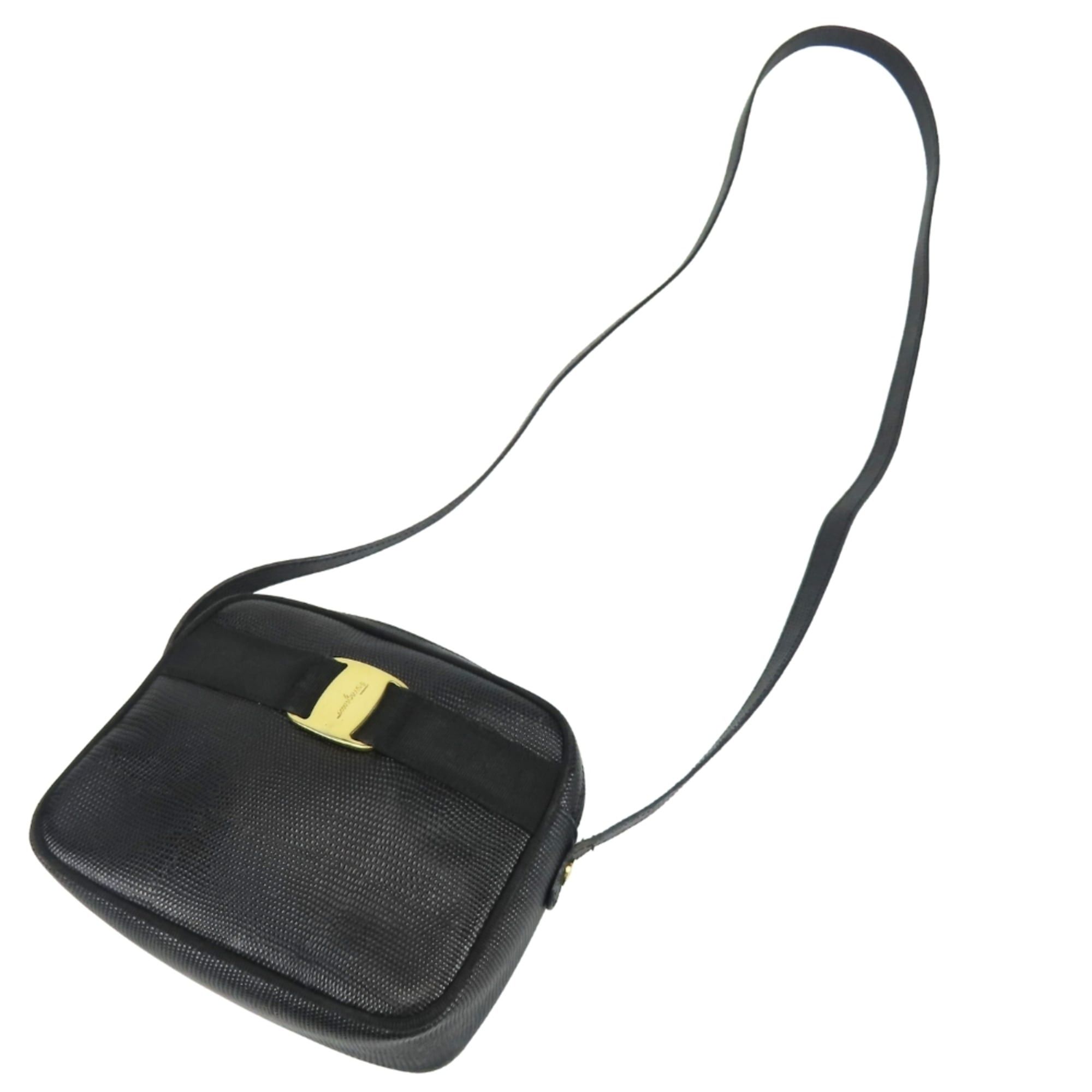 Salvatore Ferragamo Salvatore Ferragamo Shoulder Bag Vara D213096 Embossed Leather Black Gold Hardware Women's Size ONE SIZE - 19 Thumbnail