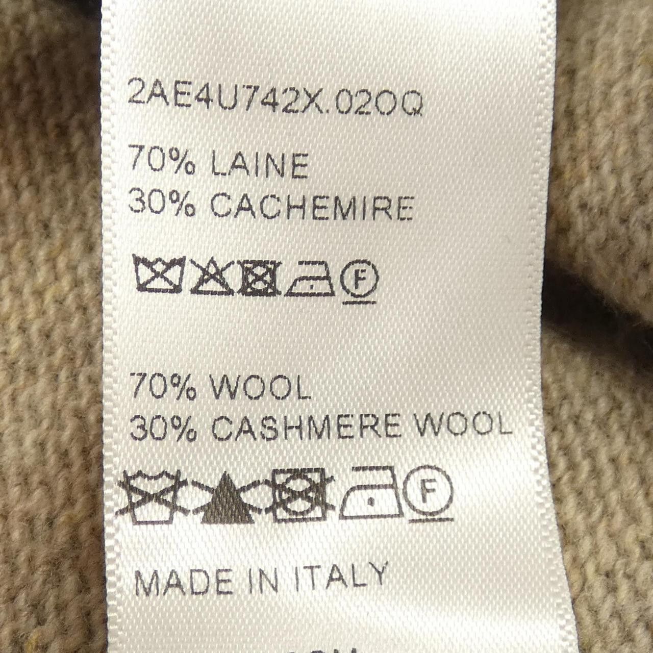Celine Celine CELINE Triomphe Cashmere Blend Knit Textile Tops 2AE4U742X DUTY FREE for USA Size ONE SIZE - 3 Thumbnail
