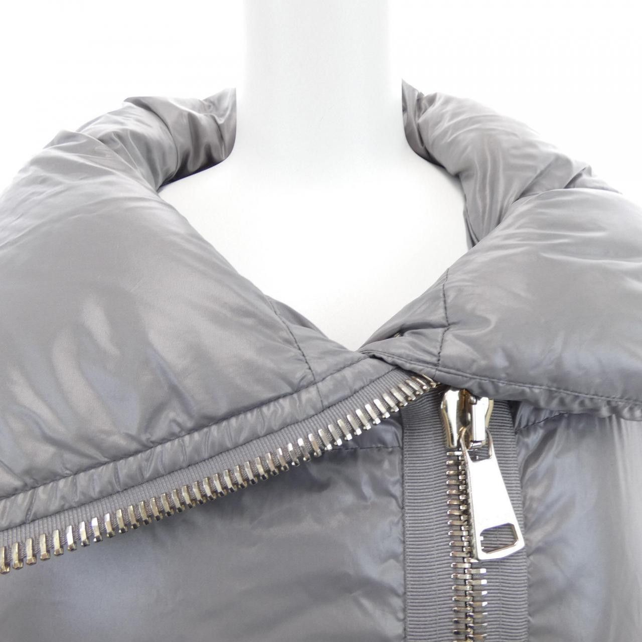 Moncler Moncler Moncler JOINVILLE Down Coat Textile Outerwear JOINVILLE DUTY FREE for USA Size ONE SIZE - 6 Thumbnail