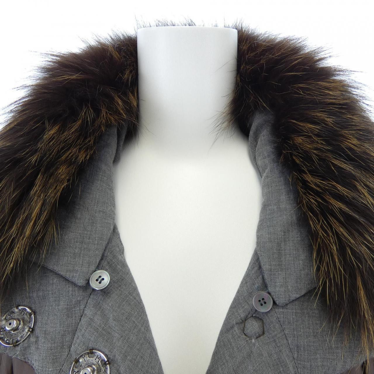 Brunello Cucinelli Brunello Cucinelli Brunello Cucinelli Down Coat Textile Outerwear DD51519 DUTY FREE for USA Size ONE SIZE - 5 Thumbnail