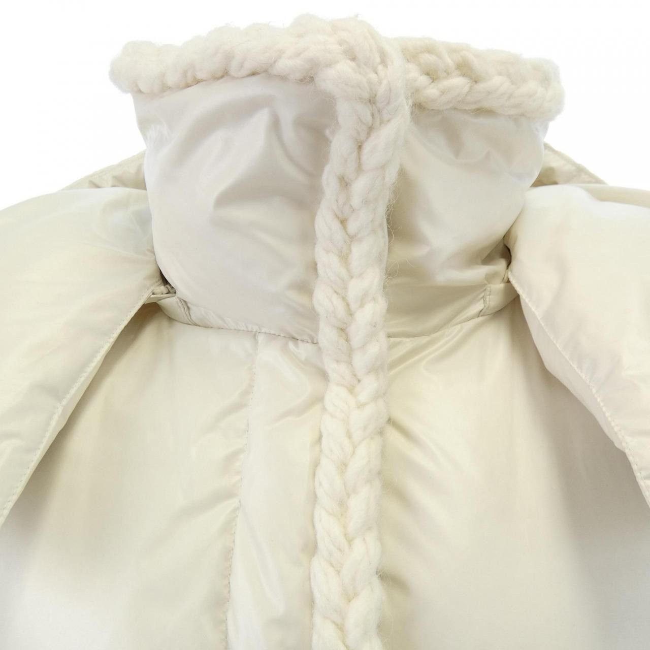 Moncler Moncler Moncler CORNEILLE Down Jacket Others Outerwear CORNEILLE DUTY FREE for USA Size ONE SIZE - 7 Thumbnail