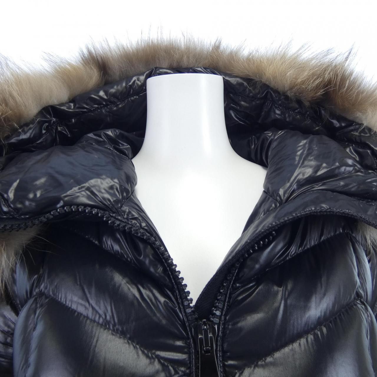Moncler Moncler Moncler FULMAR Blue Frost Fox Down Coat Fur Outerwear FULMAR DUTY FREE for USA Size ONE SIZE - 6 Thumbnail