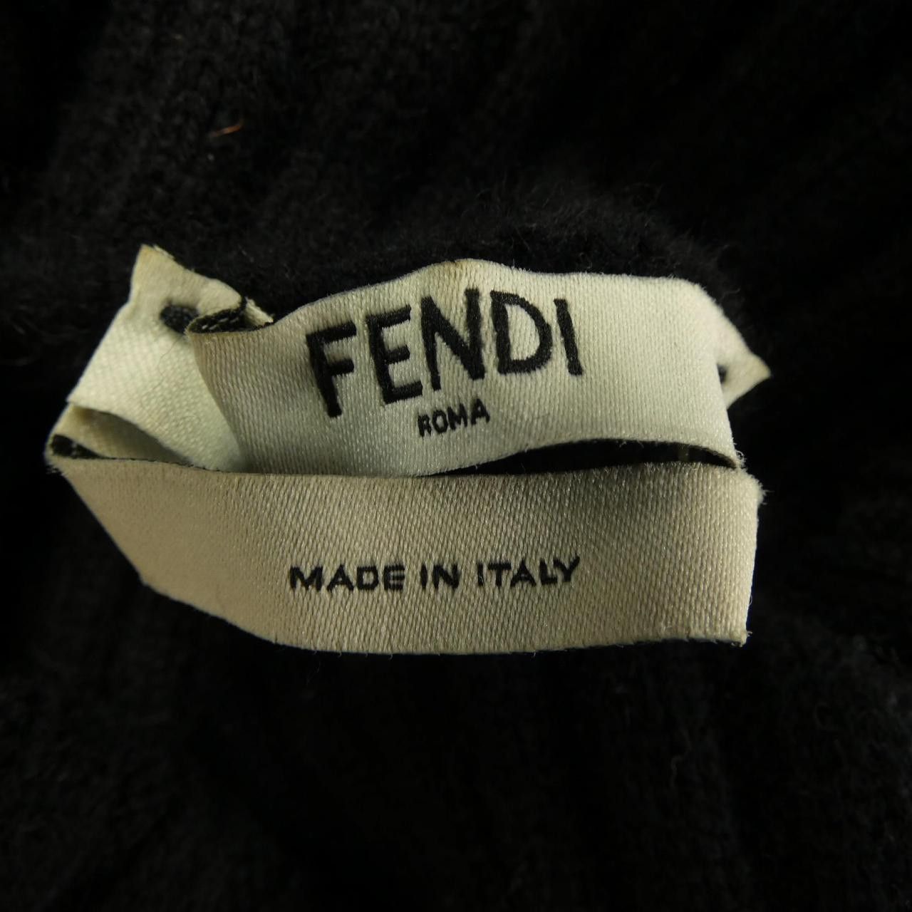 Fendi Fendi Fendi Cashmere Blend Knit Top Textile Tops FZY505A0B2 DUTY FREE for USA Size ONE SIZE - 4 Thumbnail