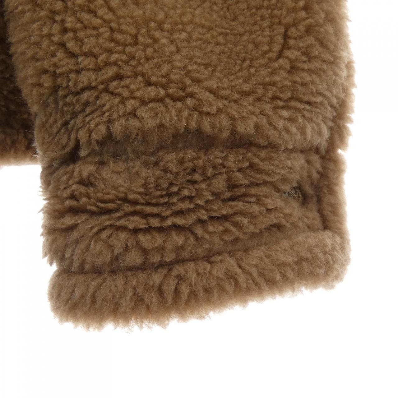 Max Mara Max Mara Max Mara Teddy Bear Camel Silk Jacket Textile Outerwear 108604 DUTY FREE for USA Size ONE SIZE - 6 Thumbnail