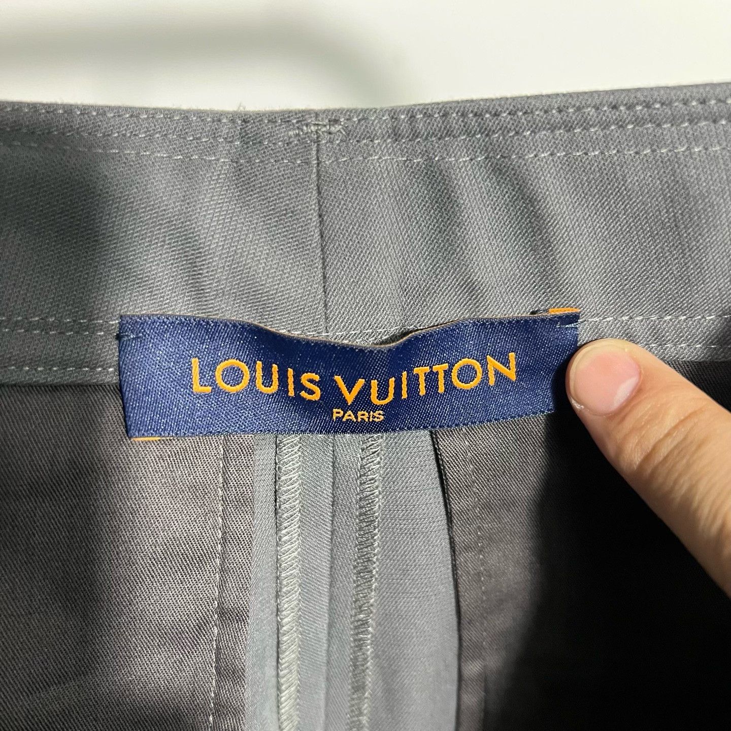 Louis Vuitton Louis Vuitton Retro Embroidered Casual Pants 34 Men Size US 34 / EU 50 - 2 Thumbnail