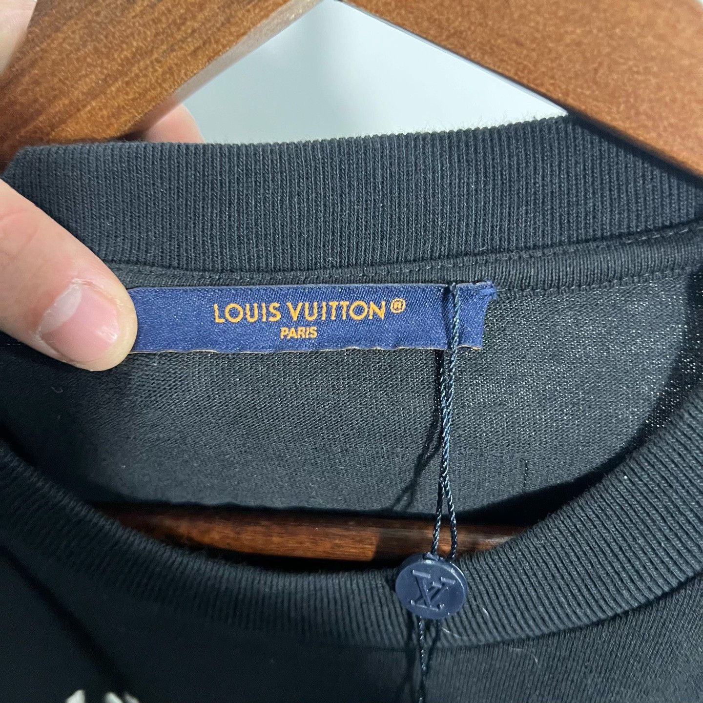 Louis Vuitton Louis Vuitton T-Shirt s Men Size US S / EU 44-46 / 1 - 3 Thumbnail