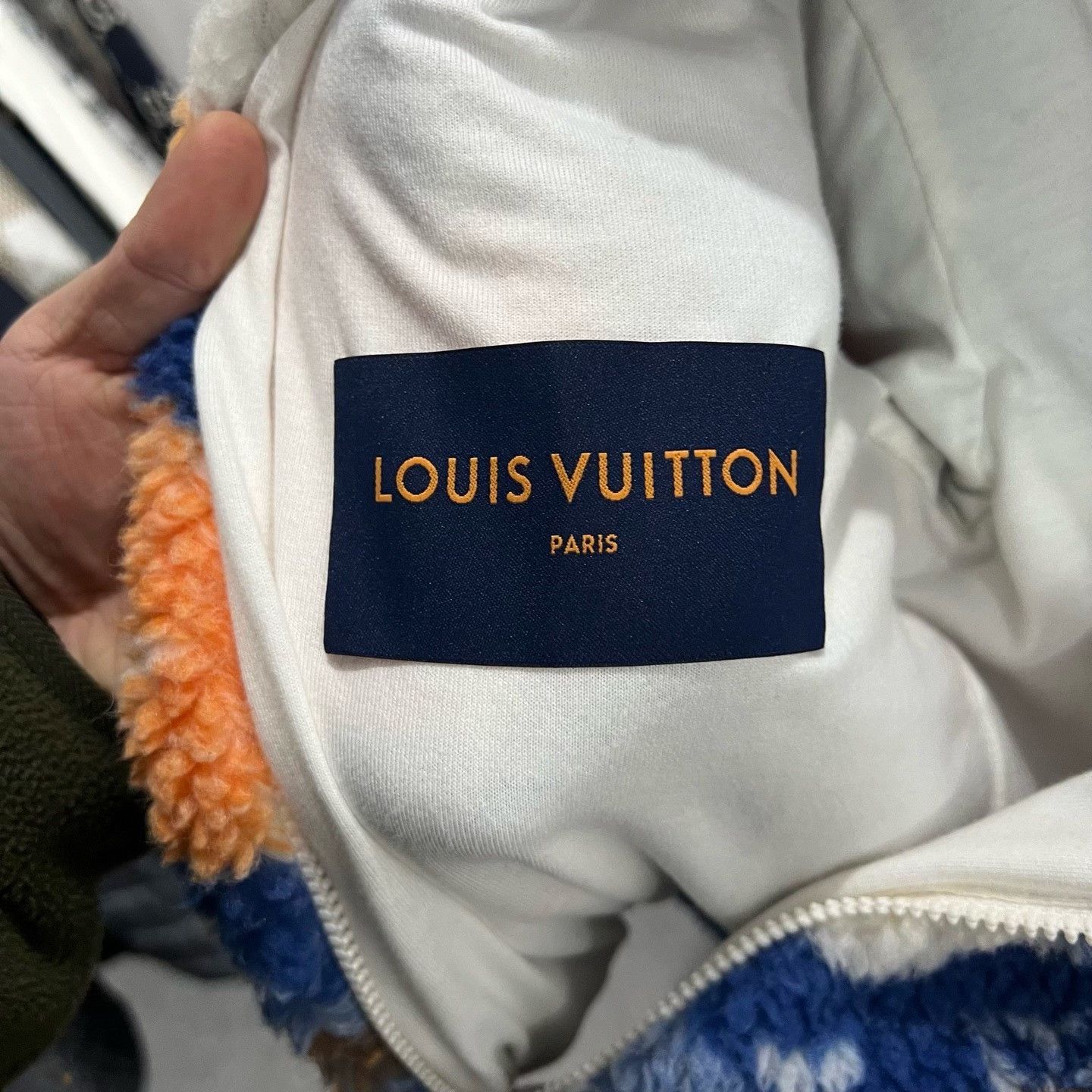 Louis Vuitton Louis Vuitton Light Jacket xs Men Size US XS / EU 42 / 0 - 3 Thumbnail
