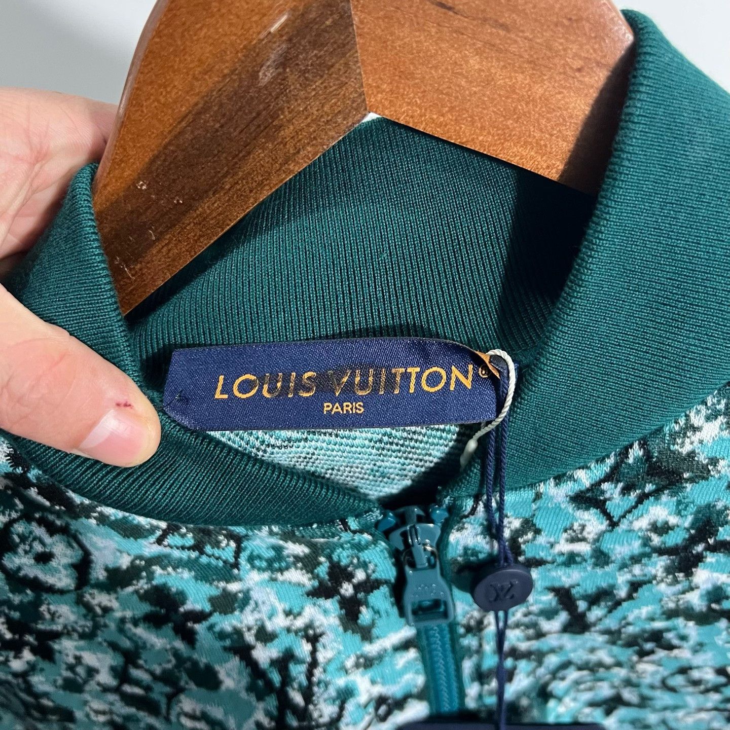 Louis Vuitton Louis Vuitton Light Jacket xs Men Size US XS / EU 42 / 0 - 3 Thumbnail