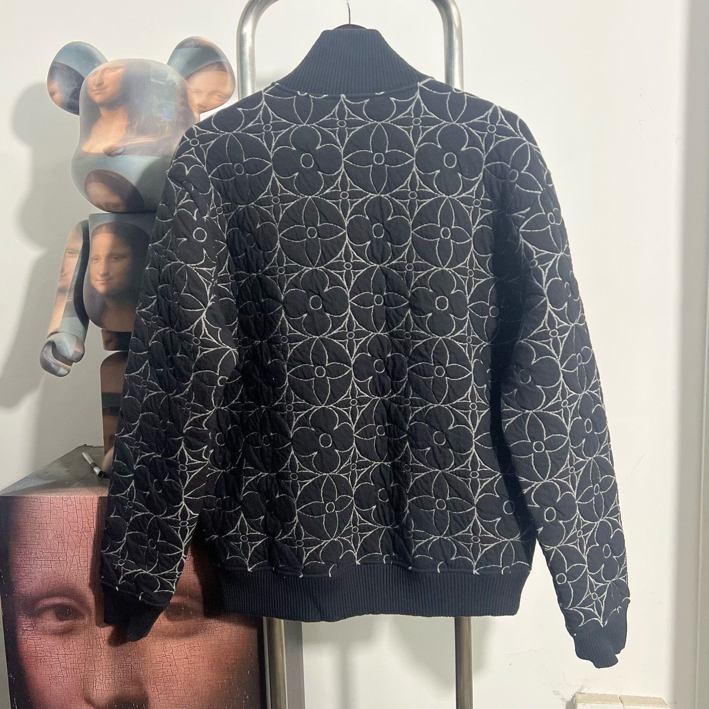 Louis Vuitton Louis Vuitton Black Light Jacket l Men Size US L / EU 52-54 / 3 - 2 Thumbnail