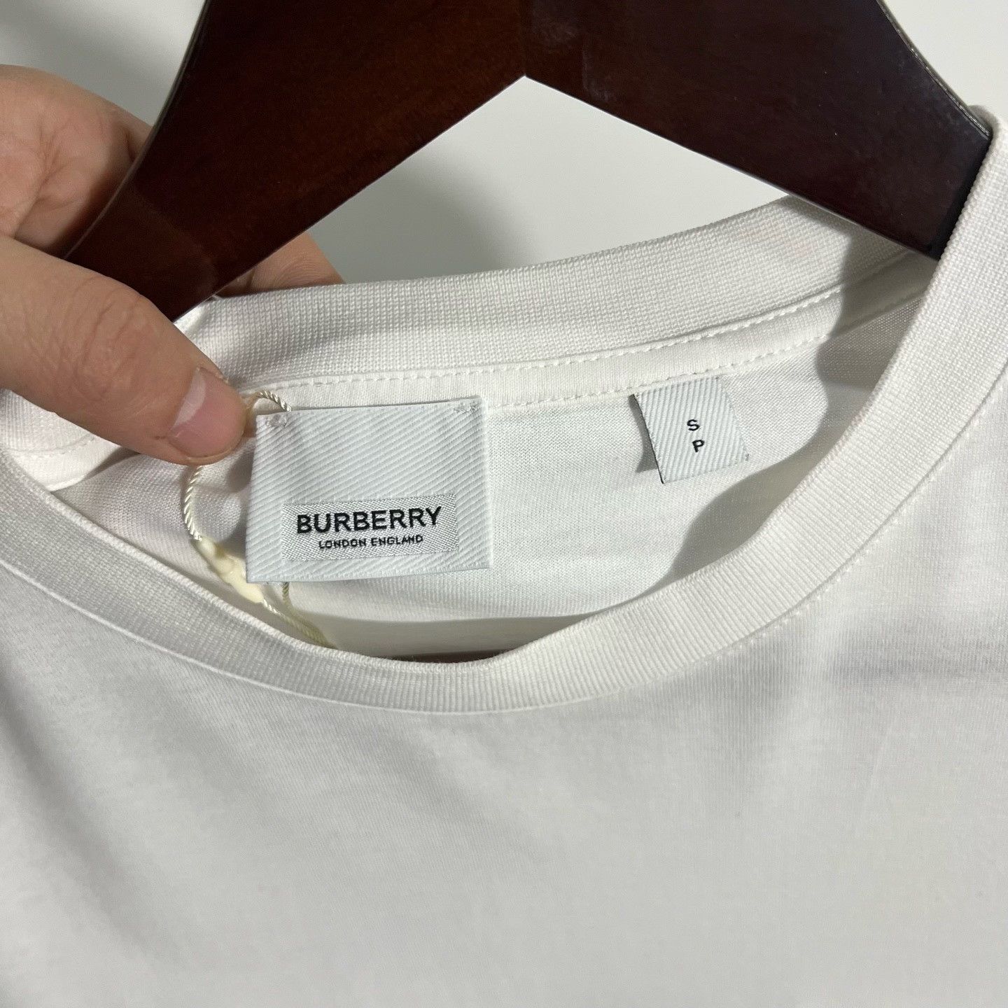 Burberry Burberry Retro T-Shirt s Men Size US S / EU 44-46 / 1 - 3 Thumbnail
