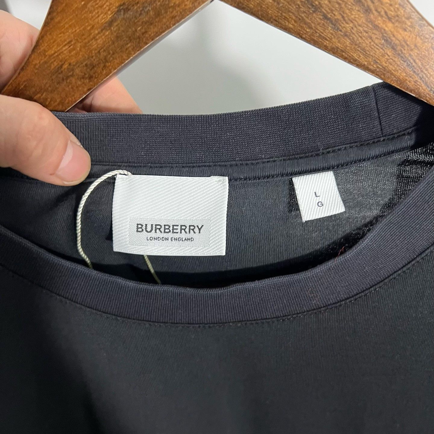 Burberry Burberry Rainbow Multi T-Shirt l Men Size US L / EU 52-54 / 3 - 3 Thumbnail