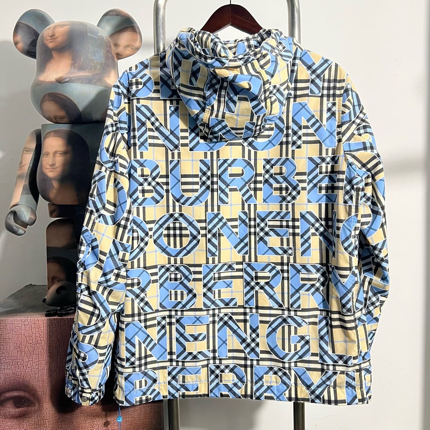 Burberry Burberry Light Jacket s Men Size US S / EU 44-46 / 1 - 2 Thumbnail