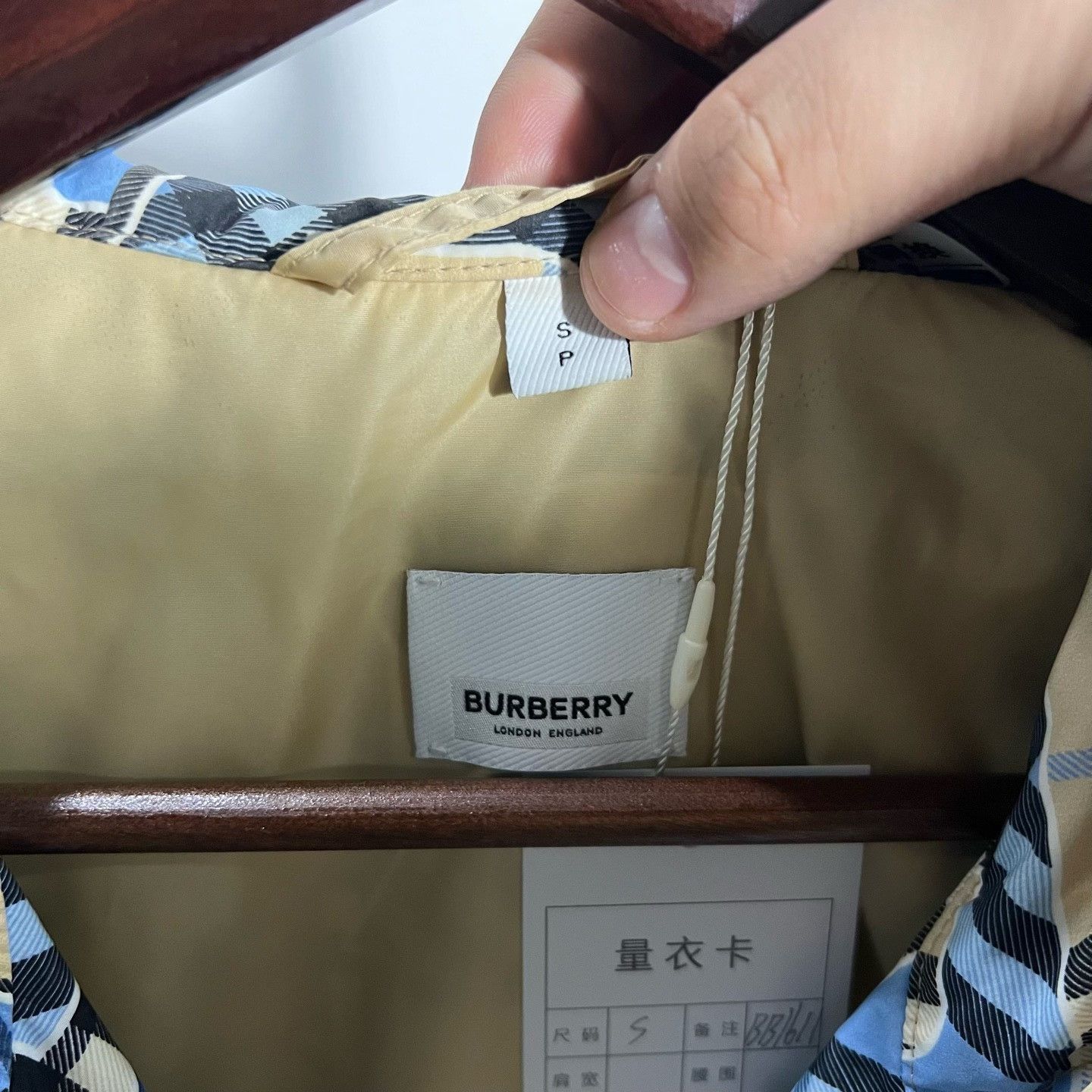 Burberry Burberry Light Jacket s Men Size US S / EU 44-46 / 1 - 3 Thumbnail