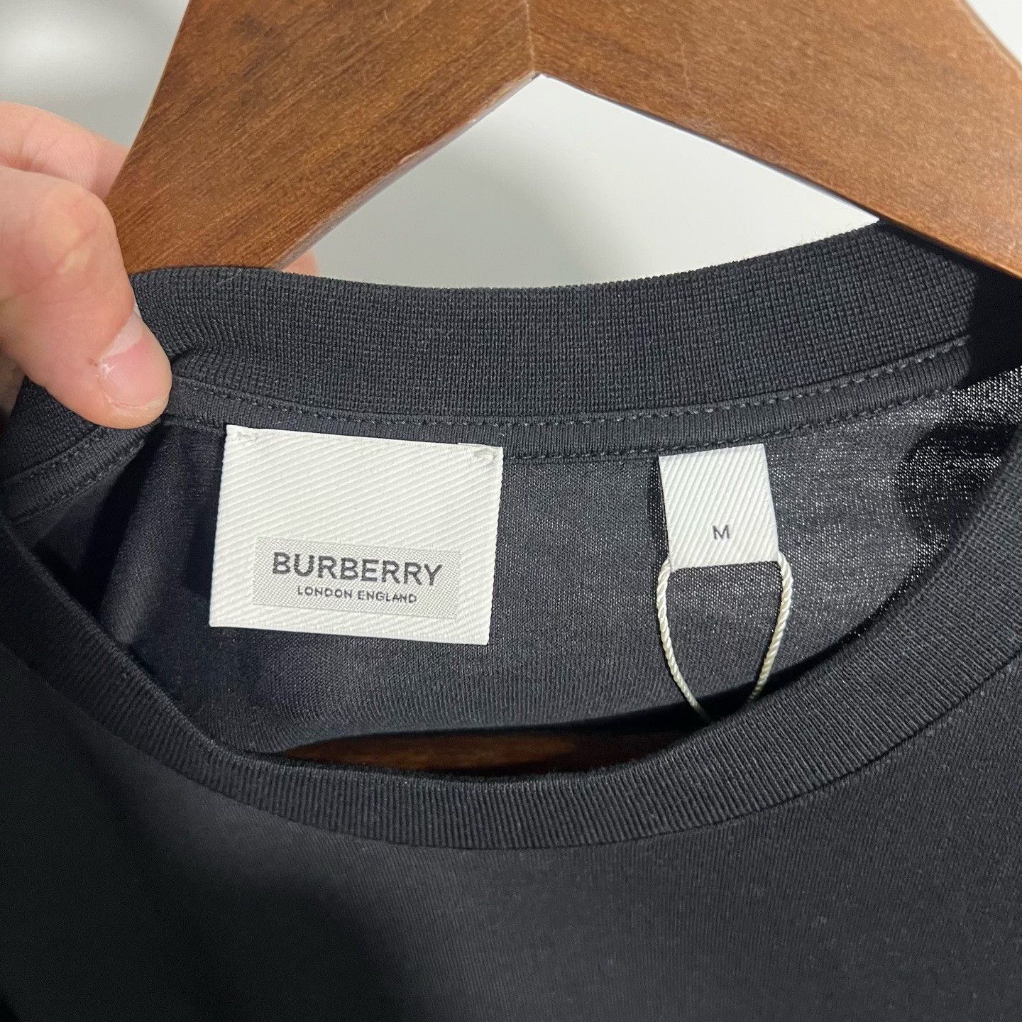 Burberry Burberry Retro Printed T-Shirt m Men Size US M / EU 48-50 / 2 - 3 Thumbnail
