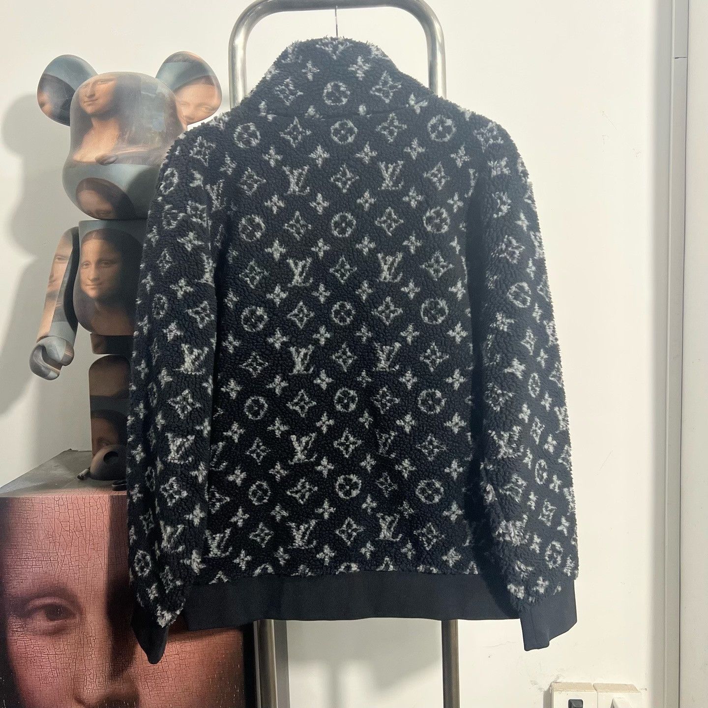 Louis Vuitton Louis Vuitton Black Light Jacket l Men Size US L / EU 52-54 / 3 - 2 Thumbnail