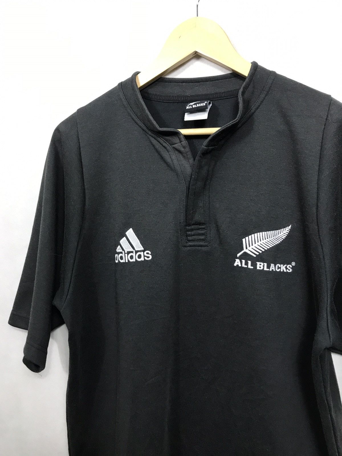 Adidas 🔊🔥FINAL DROP🔥NEED TO GONE TODAY💢All black adidas Size US M / EU 48-50 / 2 - 4 Thumbnail